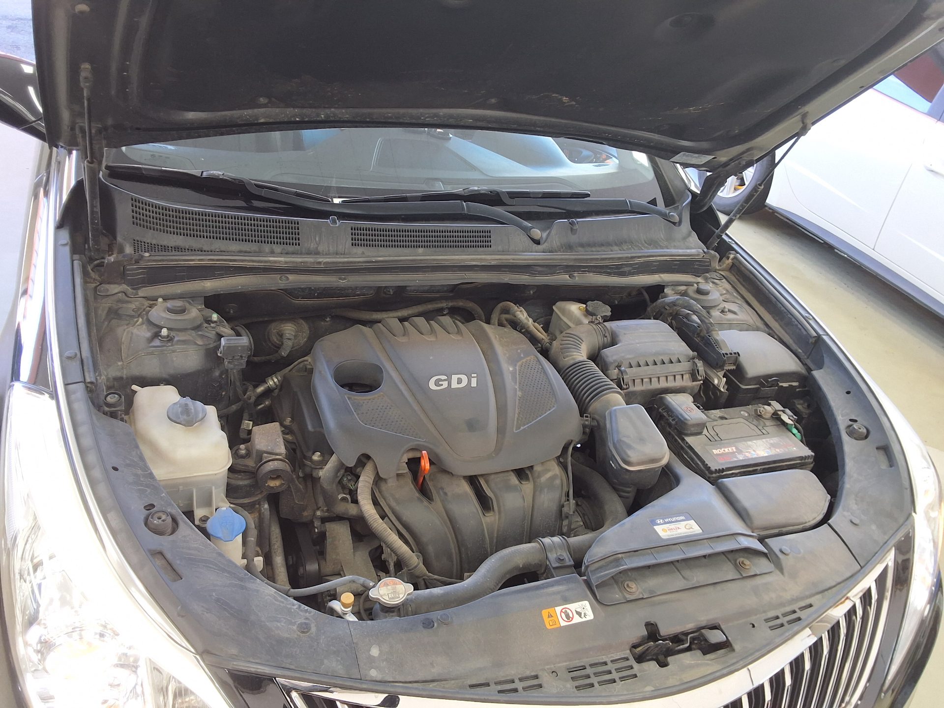 HYUNDAI GRANDEUR HG HG 240 LUXURY 2012 - zdjęcie 18