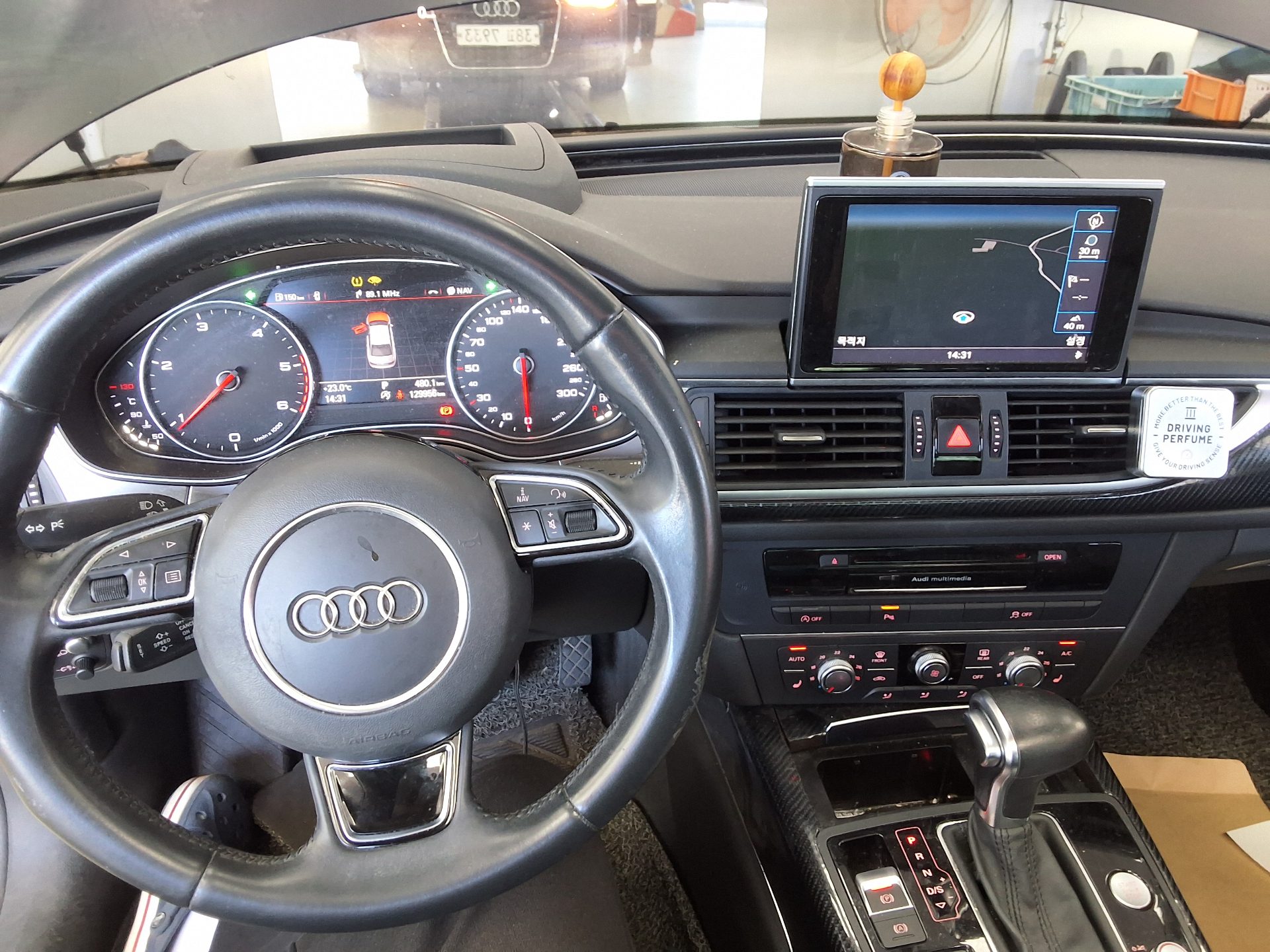 AUDI A6 (4TH GEN) 35 TDI DYNAMIC 2015 - zdjęcie 17