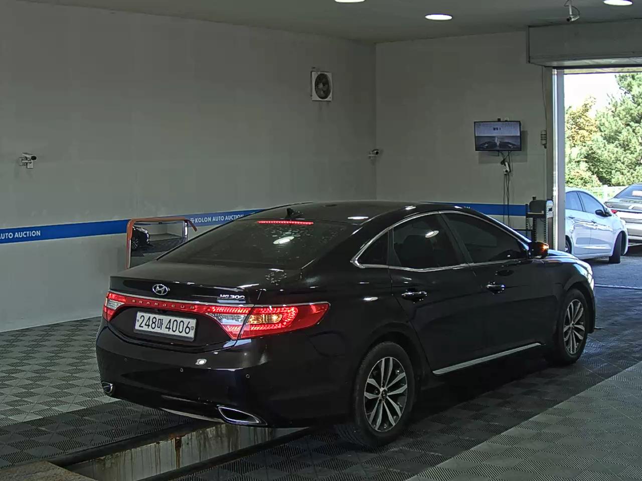 HYUNDAI GRANDEUR HG HG 240 LUXURY 2012 - zdjęcie 5