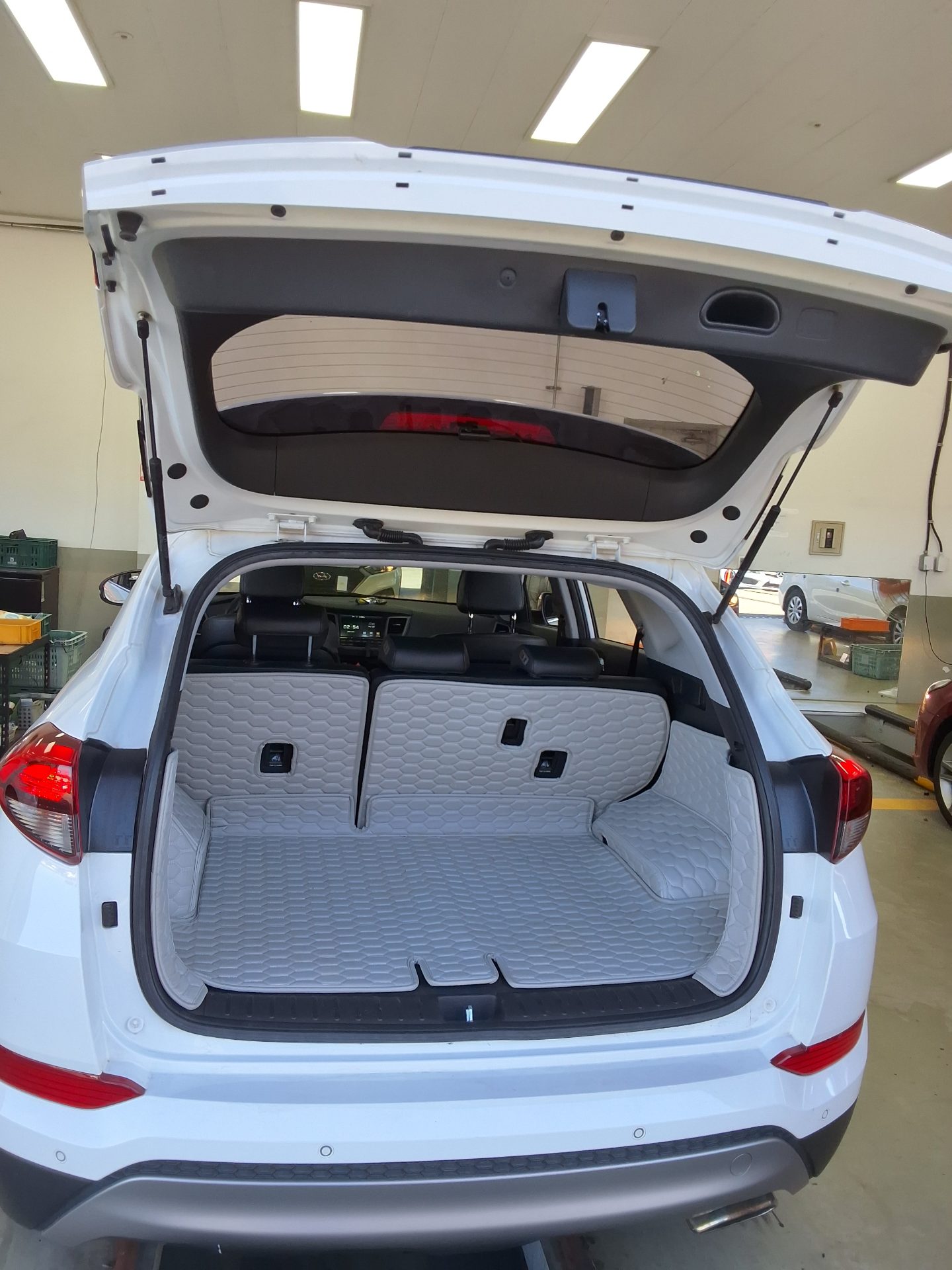 HYUNDAI ALL NEW TUCSON DIESEL 1.7 2WD STYLE FEVER 2017 - zdjęcie 15