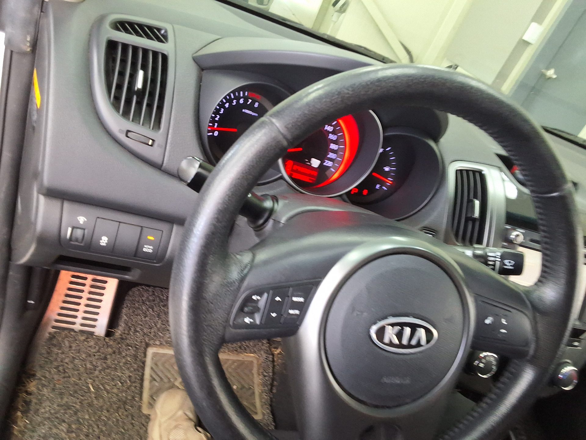 KIA FORTE KOUP 1.6 GDI PRESTIGE 2012 - zdjęcie 19