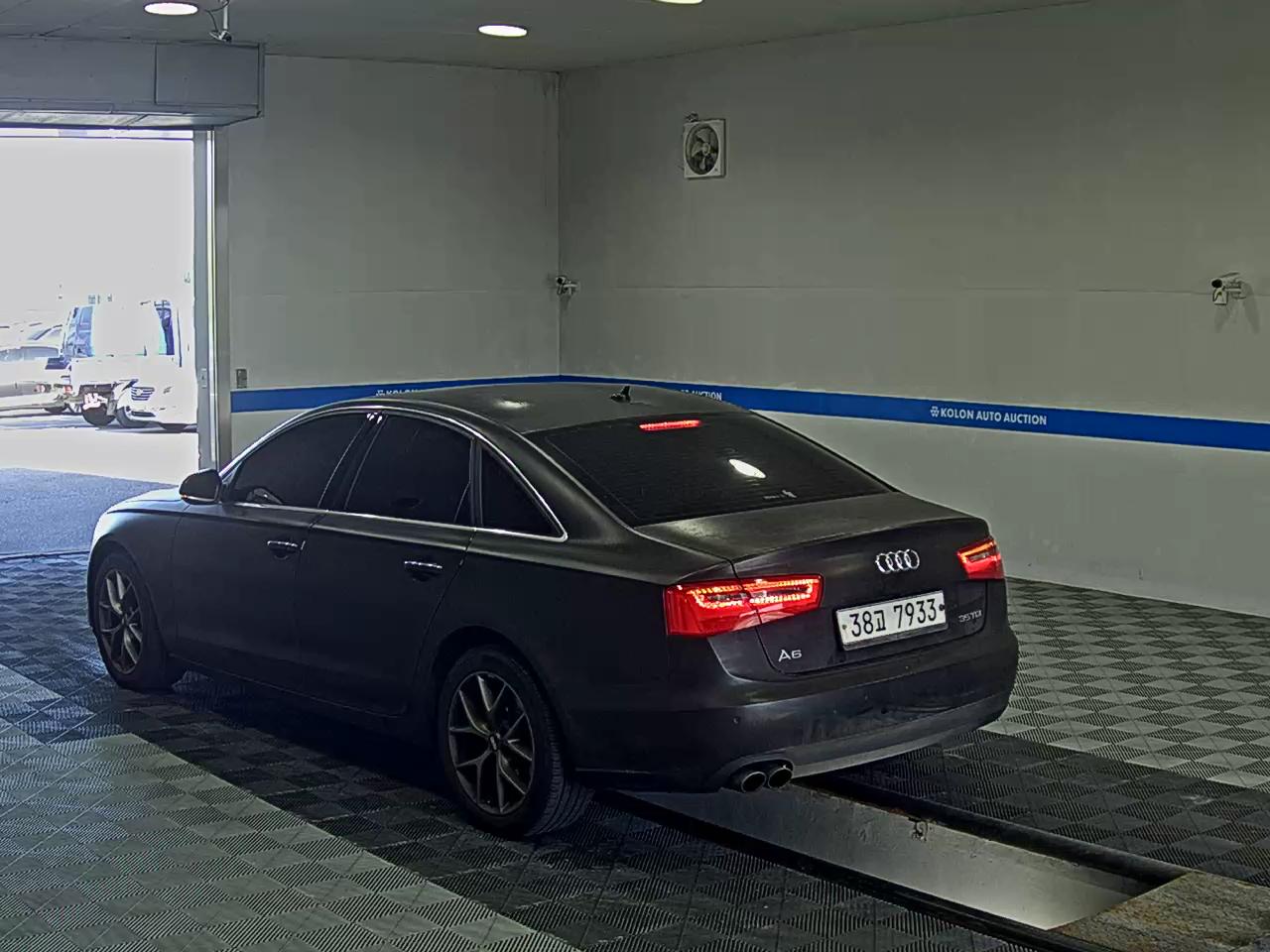 AUDI A6 (4TH GEN) 35 TDI DYNAMIC 2015 - zdjęcie 6