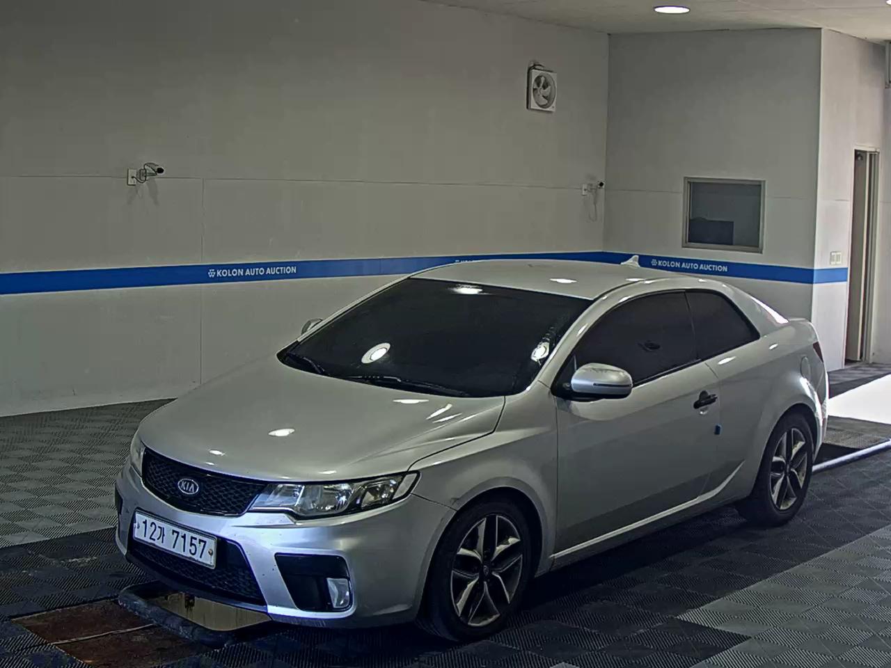 KIA FORTE KOUP 1.6 GDI PRESTIGE 2012 - zdjęcie 2