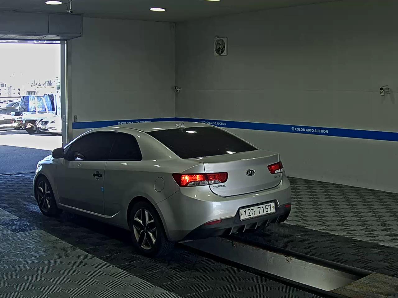 KIA FORTE KOUP 1.6 GDI PRESTIGE 2012 - zdjęcie 6