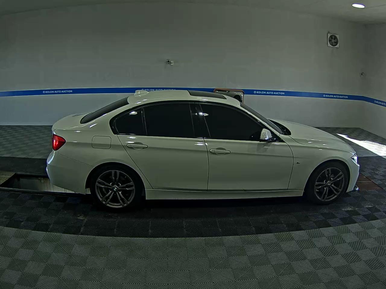 BMW 3 SERIES (6TH GEN) 320d M SPORT 2017 - zdjęcie 4