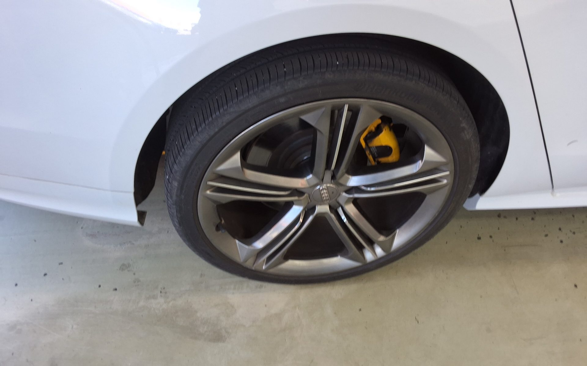 AUDI S8 (3RD GEN) 4.0 TFSI QUATTRO 2015 - zdjęcie 29