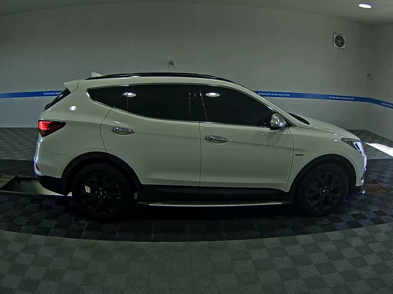HYUNDAI SANTA FE THE PRIME DIESEL R2.0 2WD 1 MILLION 2017 - zdjęcie 4