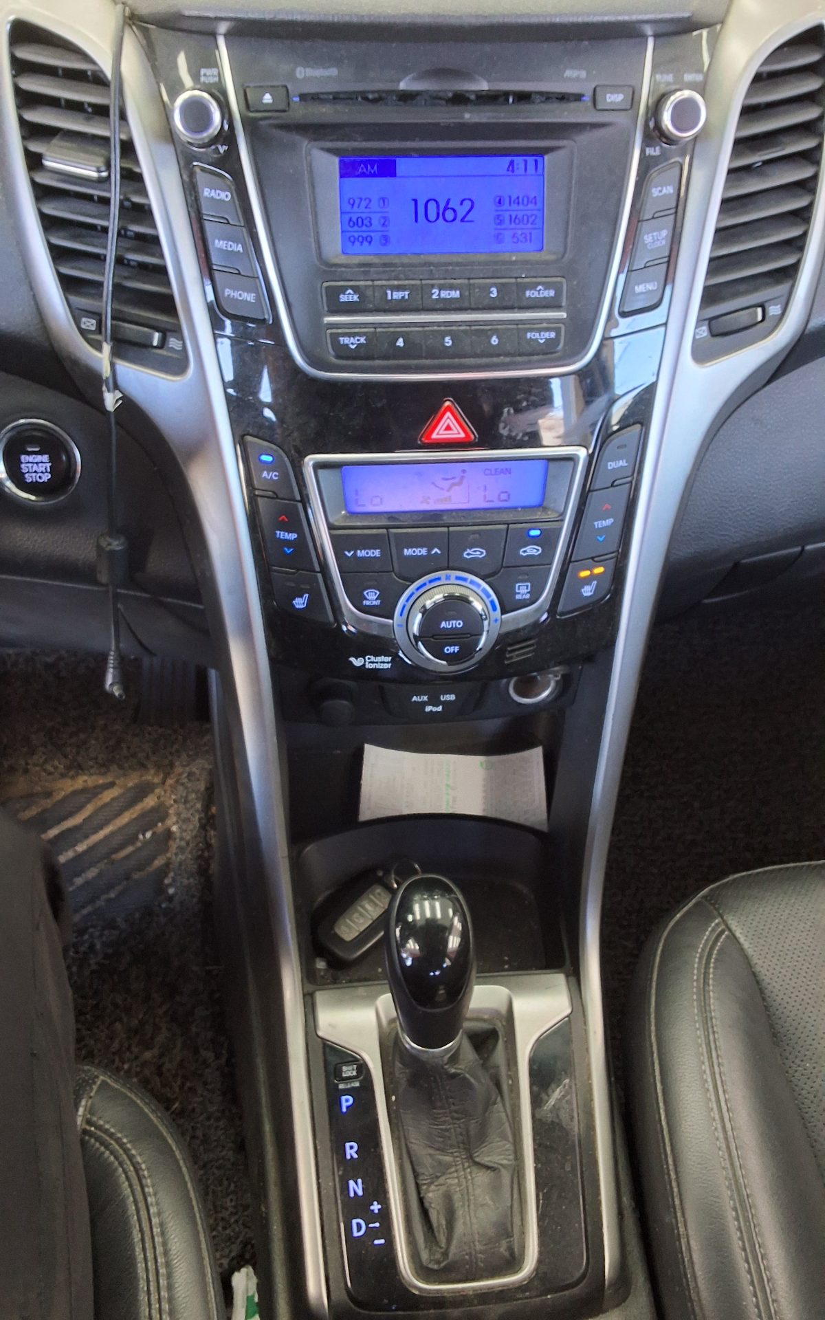 HYUNDAI NEW i30 1.6 VGT UNIQUE 2012 - zdjęcie 18