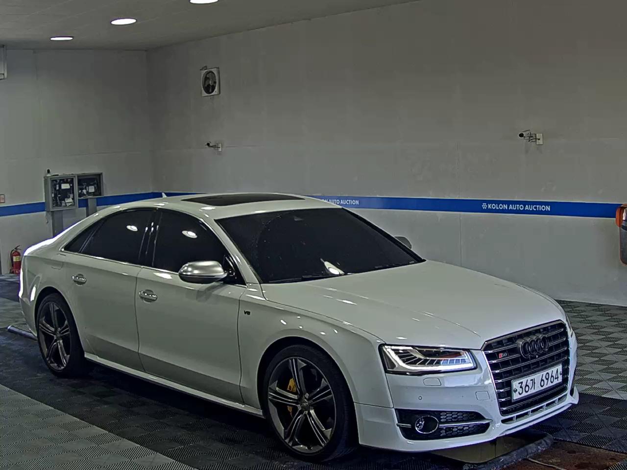 AUDI S8 (3RD GEN) 4.0 TFSI QUATTRO 2015 - zdjęcie 3