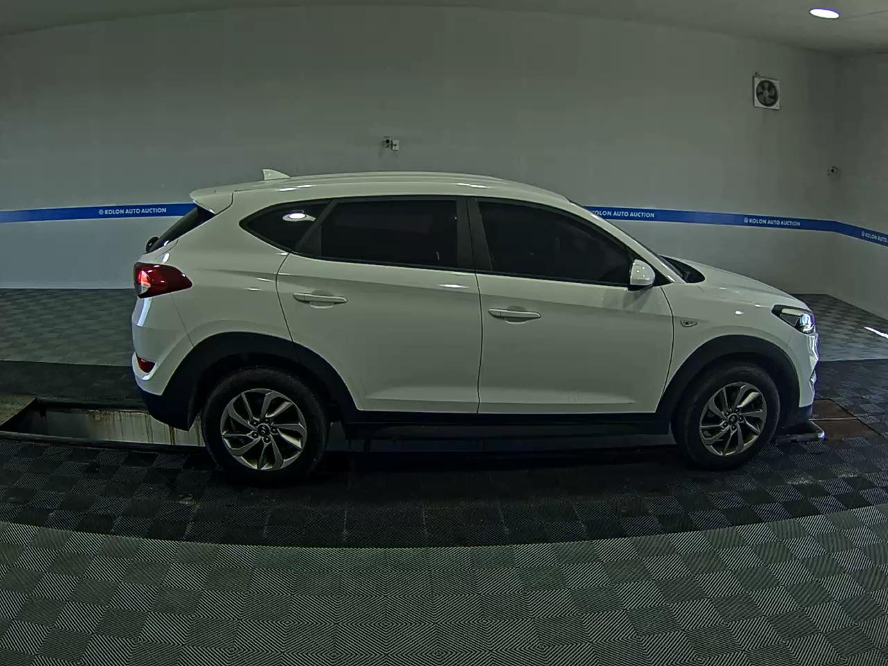 HYUNDAI ALL NEW TUCSON DIESEL 1.7 2WD STYLE 2016 - zdjęcie 4