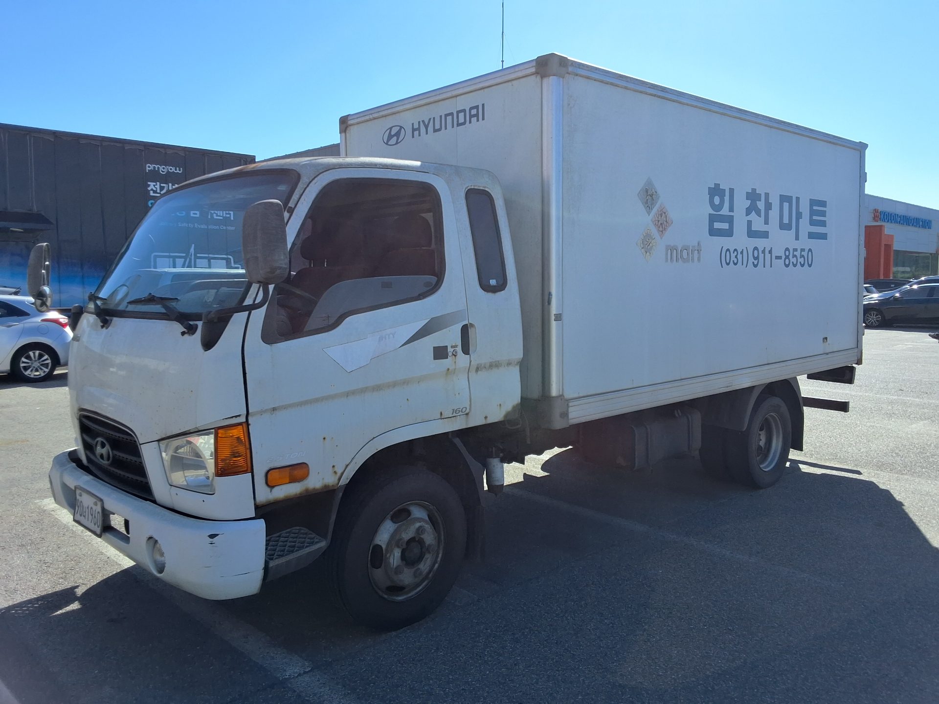HYUNDAI e-MIGHTY 2.5 TON BUILT-IN BOX TRUCK SUPER CAB LONG WHEELBASE HIGH DECK 2011 - zdjęcie 2