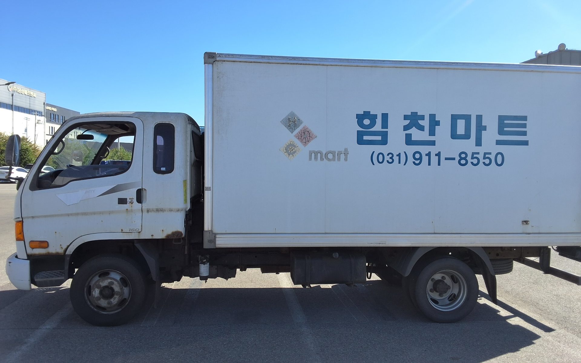 HYUNDAI e-MIGHTY 2.5 TON BUILT-IN BOX TRUCK SUPER CAB LONG WHEELBASE HIGH DECK 2011 - zdjęcie 3