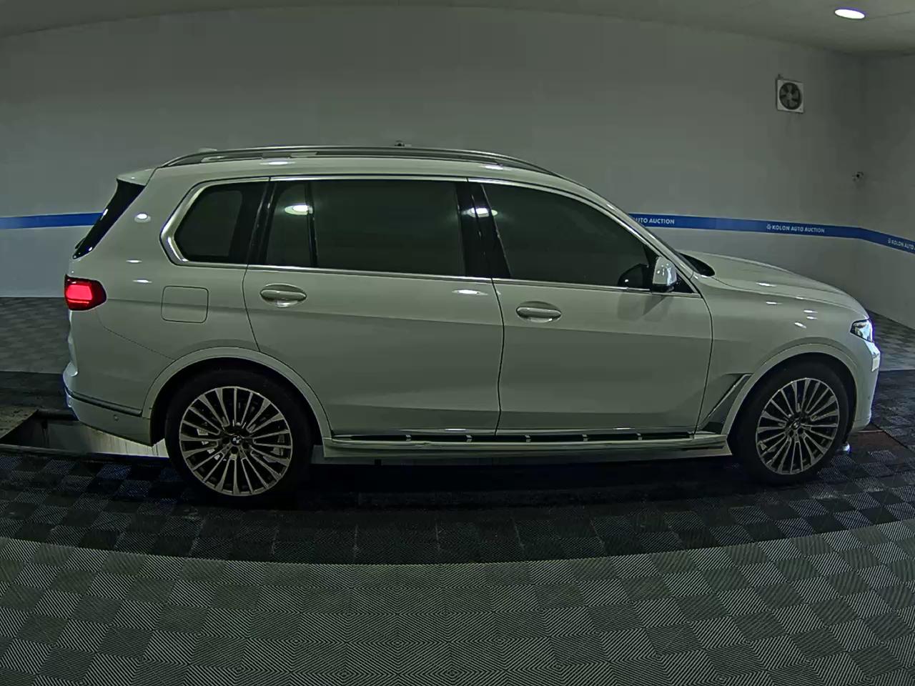 BMW X7 30d xDRIVE DESIGN PURE 6-SEATER 2020 - zdjęcie 4