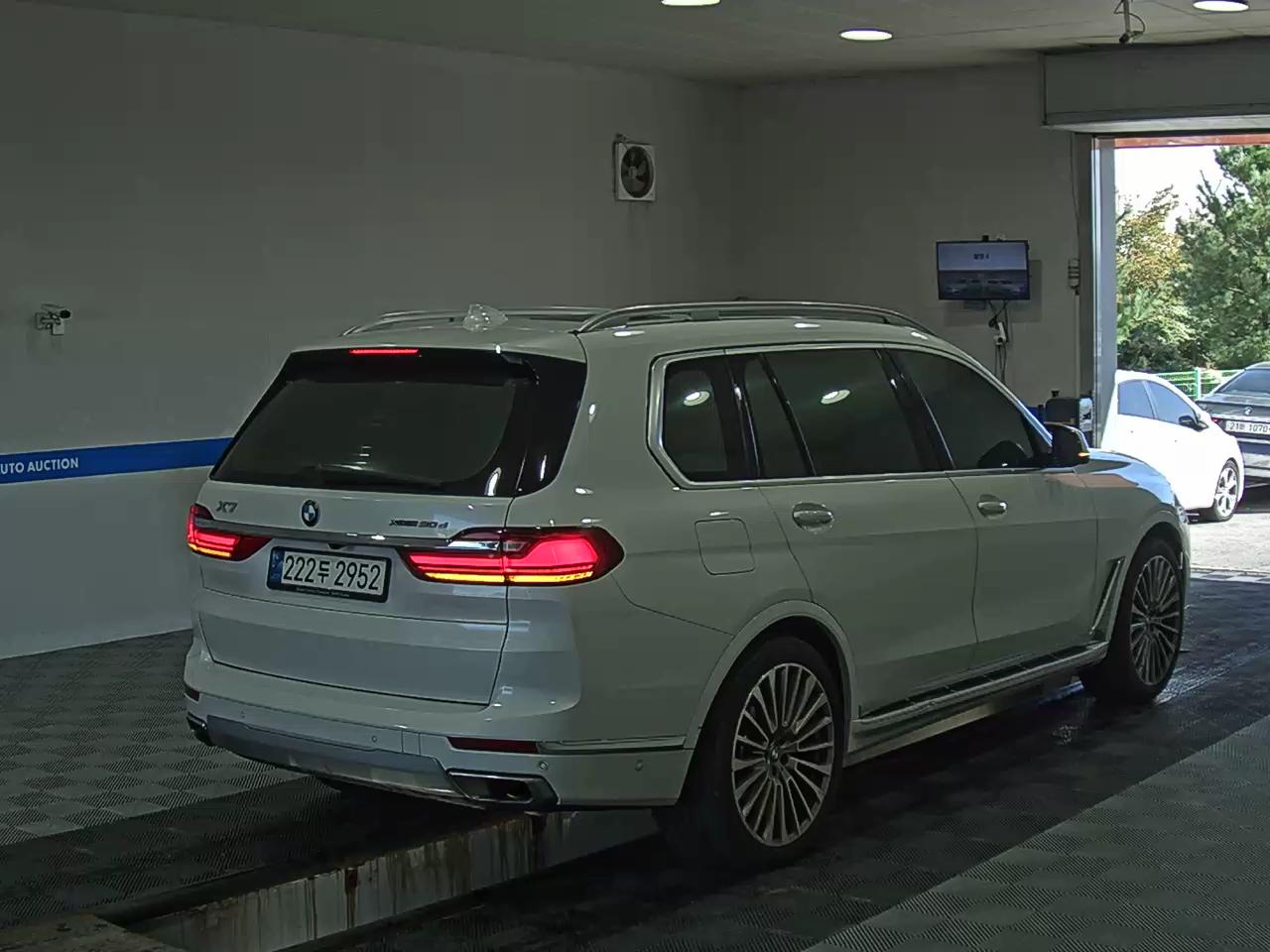 BMW X7 30d xDRIVE DESIGN PURE 6-SEATER 2020 - zdjęcie 5