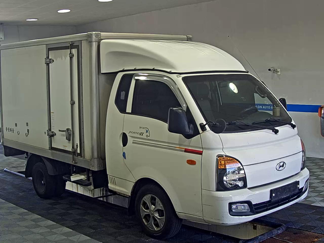 HYUNDAI PORTER II BUILT-IN BOX TRUCK SUPER CAB 2019 - zdjęcie 3