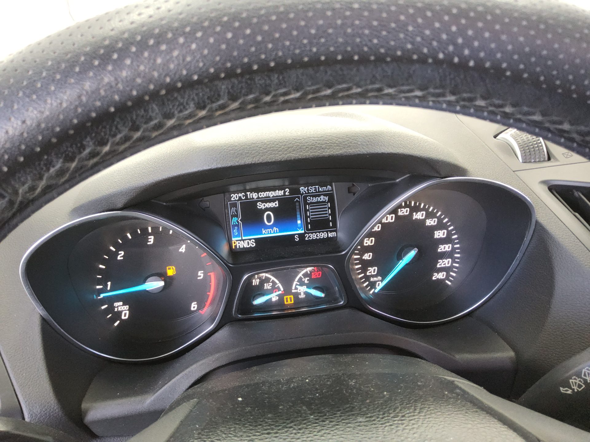 FORD KUGA 2.0 DIESEL TREND 2016 - zdjęcie 9