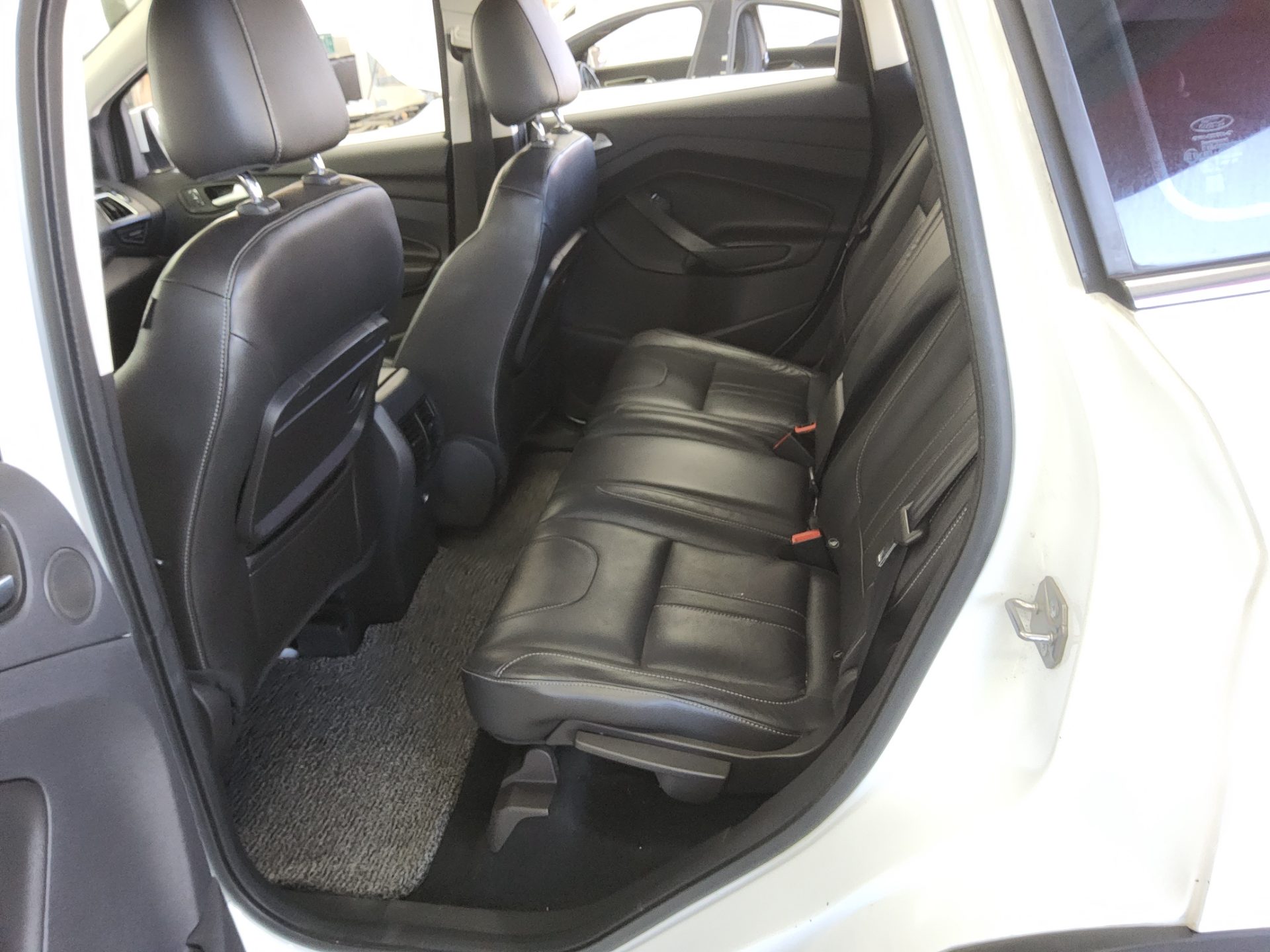 FORD KUGA 2.0 DIESEL TREND 2016 - zdjęcie 12