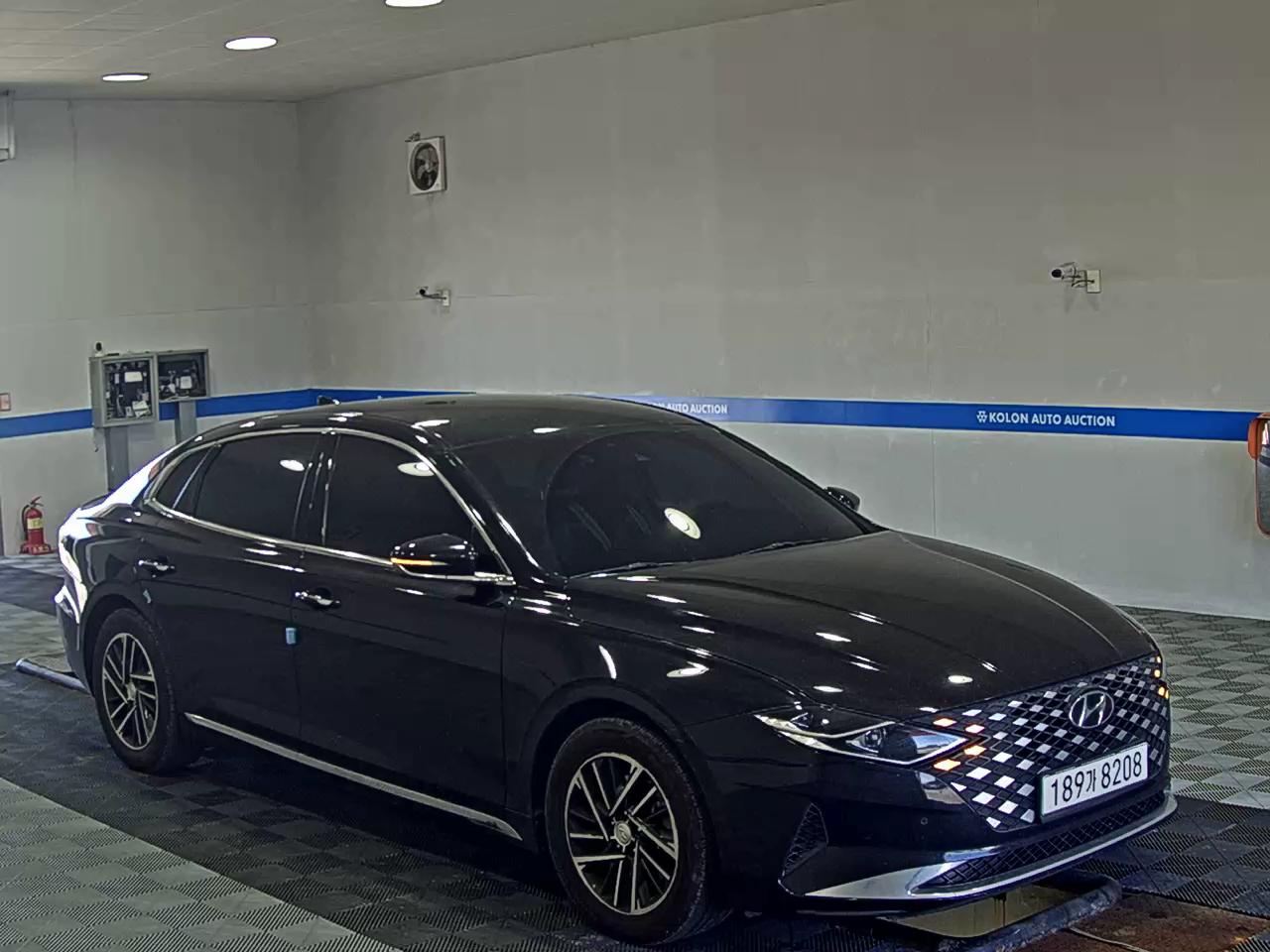 HYUNDAI THE NEW GRANDEUR IG GASOLINE 2.5 PREMIUM CHOICE 2021 - zdjęcie 3