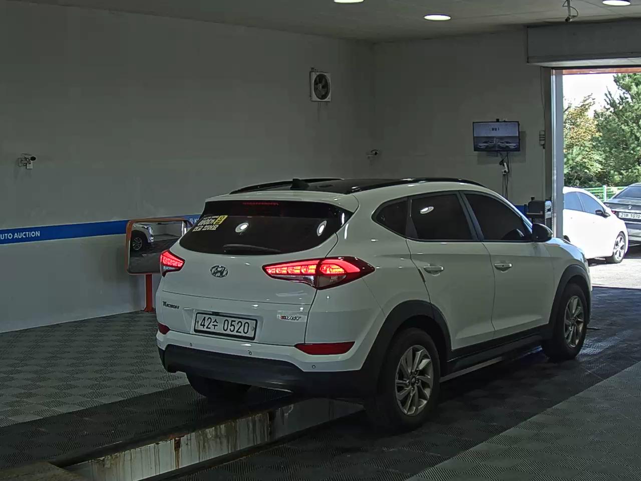 HYUNDAI ALL NEW TUCSON DIESEL 1.7 2WD STYLE 2016 - zdjęcie 5
