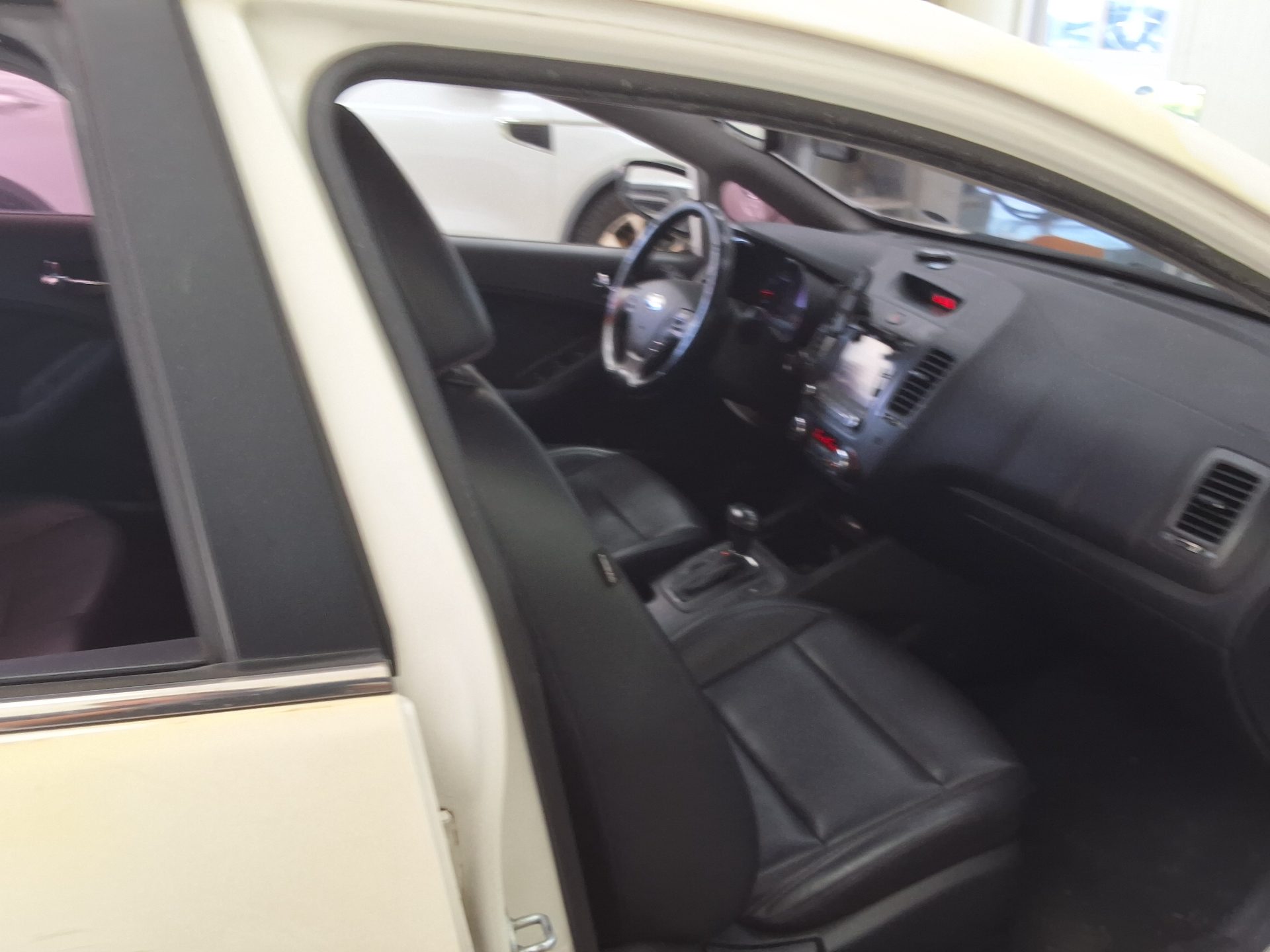 KIA K3 1.6 GDI TRENDY 2013 - zdjęcie 15