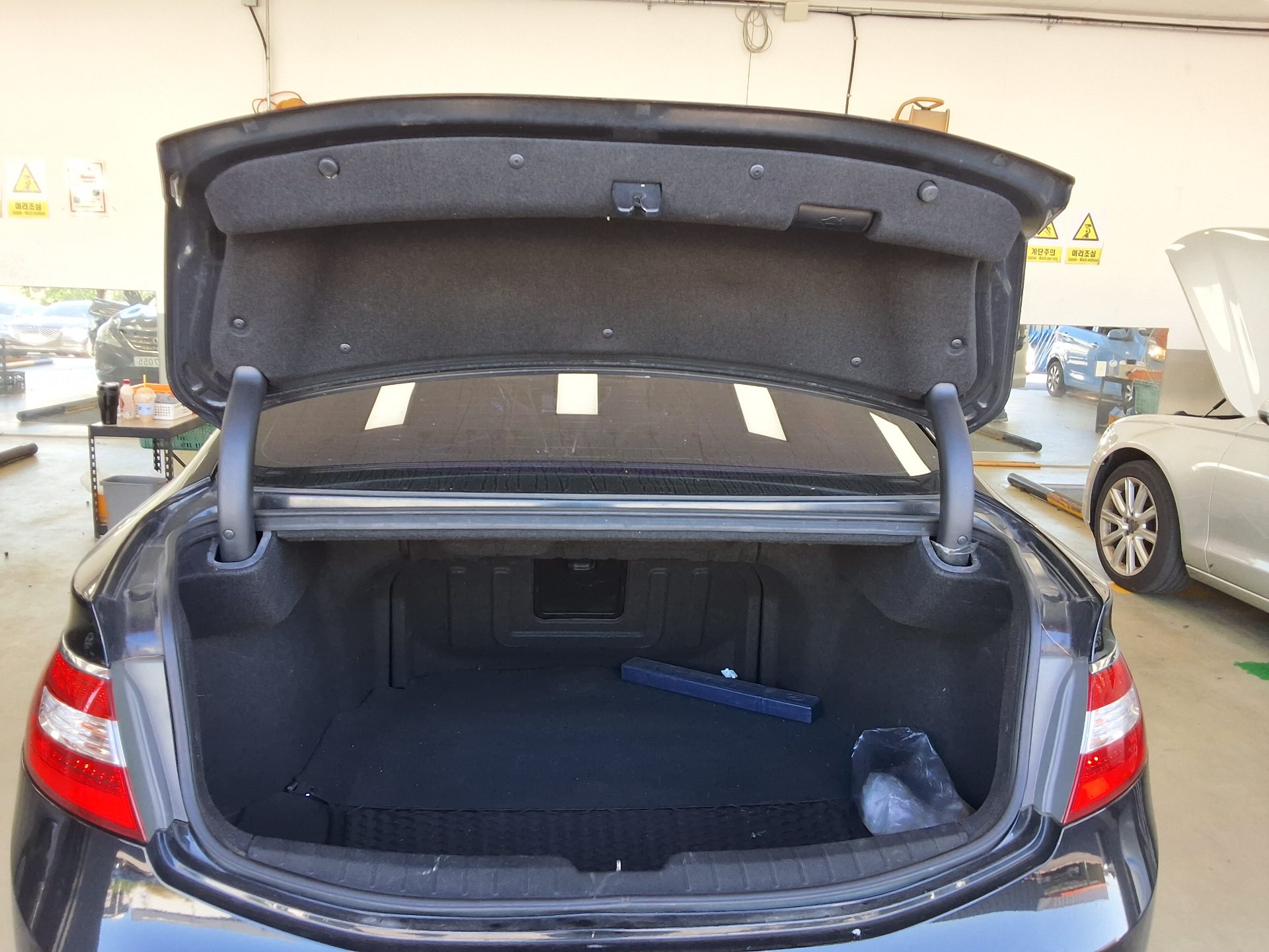 HYUNDAI GRANDEUR HG HG 240 LUXURY 2012 - zdjęcie 15