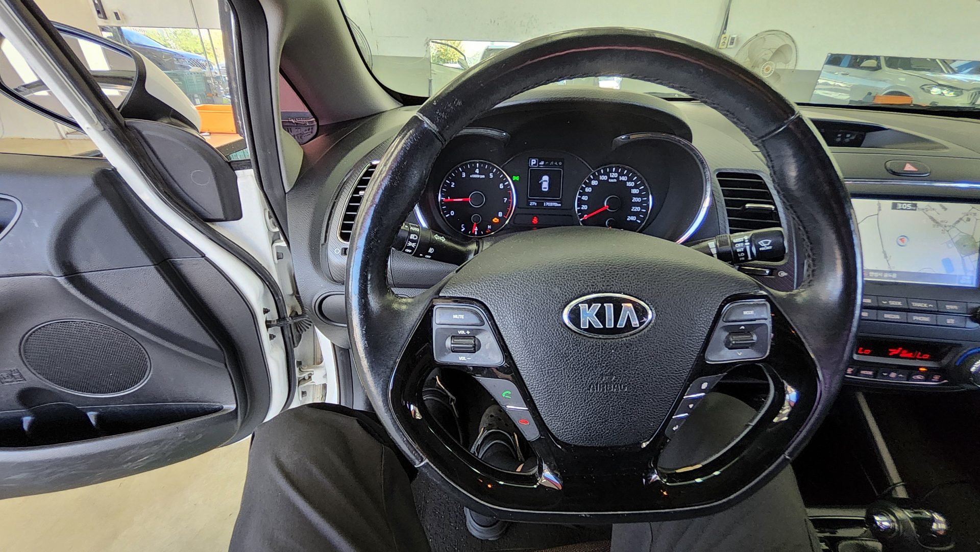 KIA THE NEW K3 1.6 GDI TRENDY 2018 - zdjęcie 17