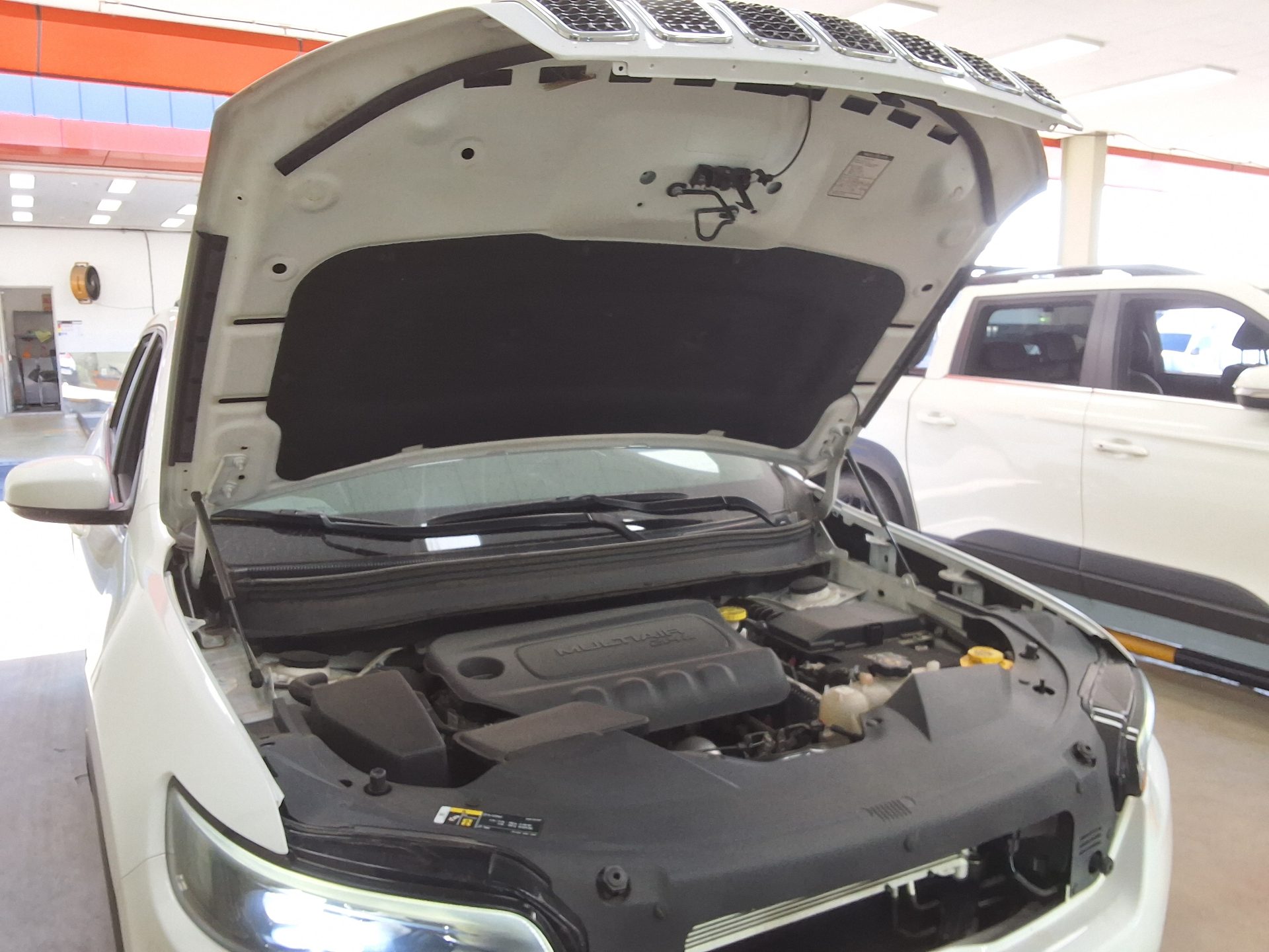 JEEP CHEROKEE (KL) 2.4 AWD LIMITED 2021 - zdjęcie 18