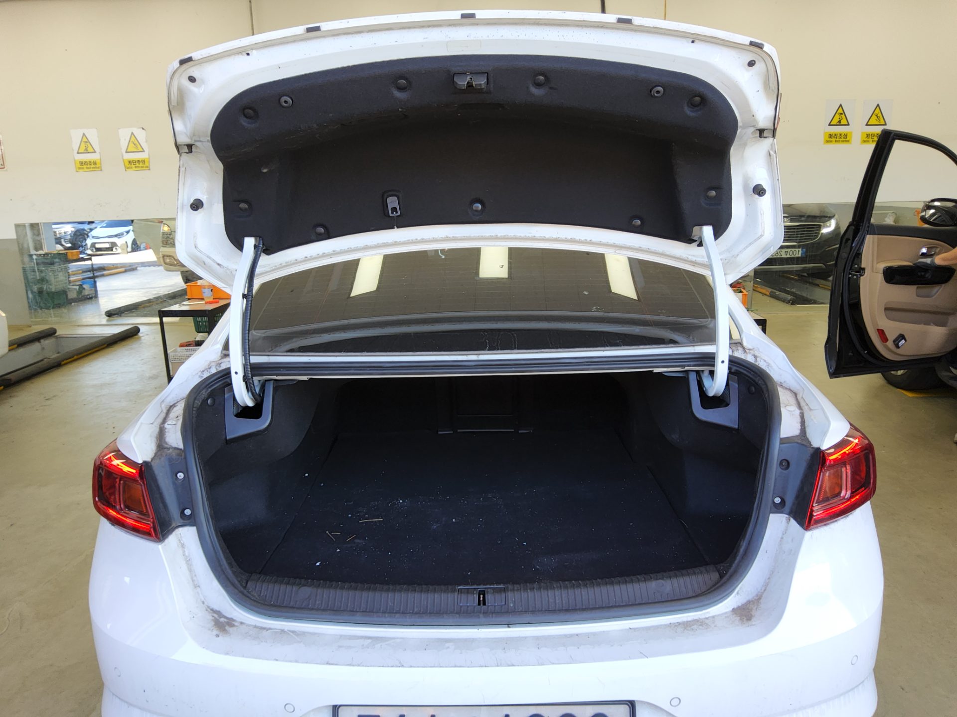 RENAULT (SAMSUNG) SM6 2.0 LPe RENTAL CAR SE 2019 - zdjęcie 15