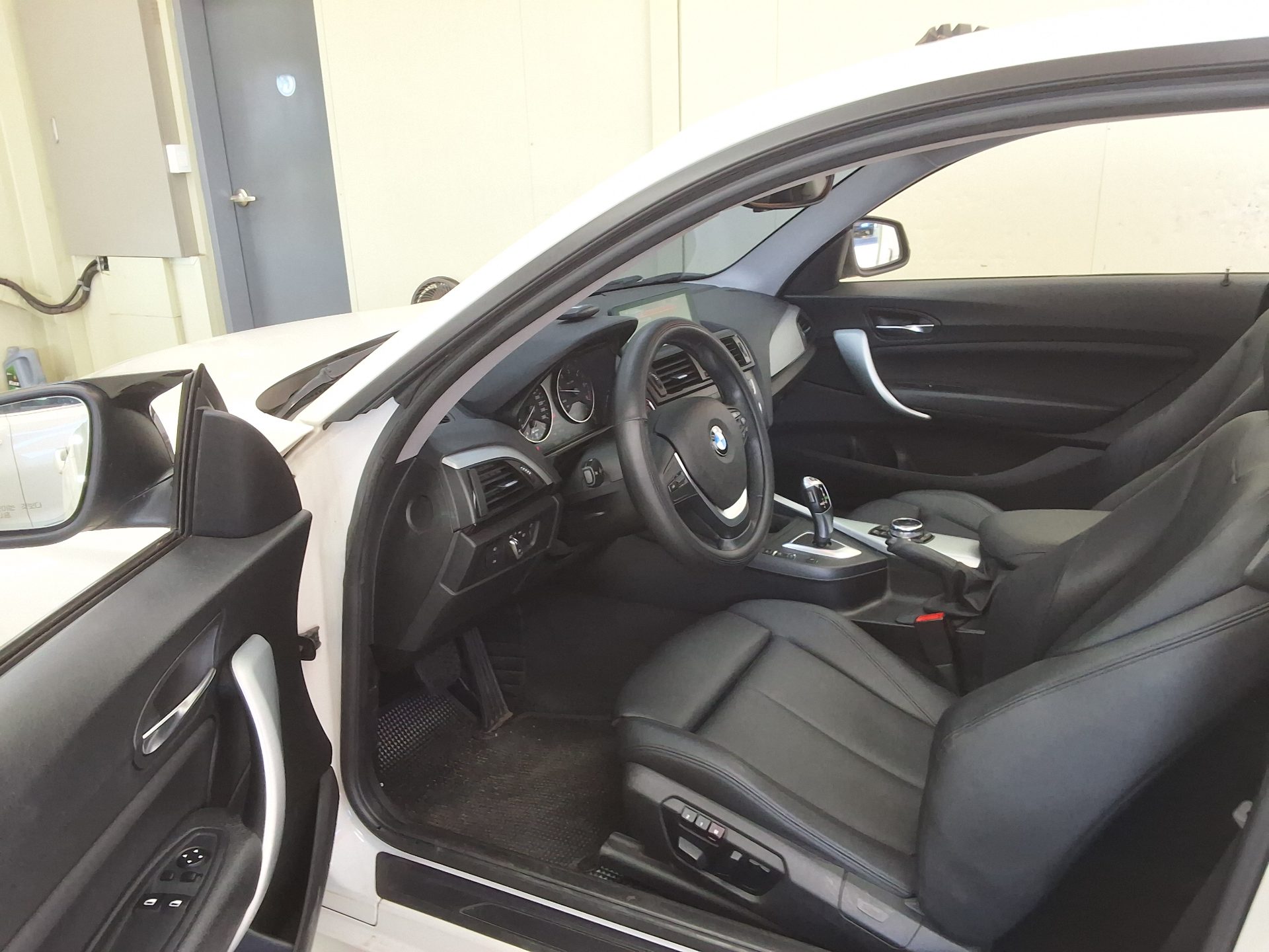 BMW 2 SERIES (1ST GEN) COUPE 220d LAUNCH PACK 2014 - zdjęcie 11