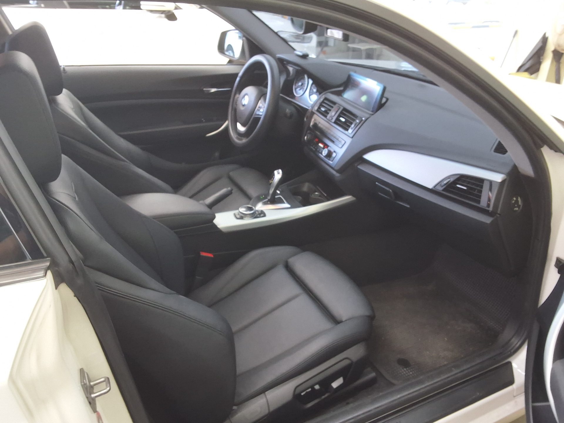 BMW 2 SERIES (1ST GEN) COUPE 220d LAUNCH PACK 2014 - zdjęcie 12