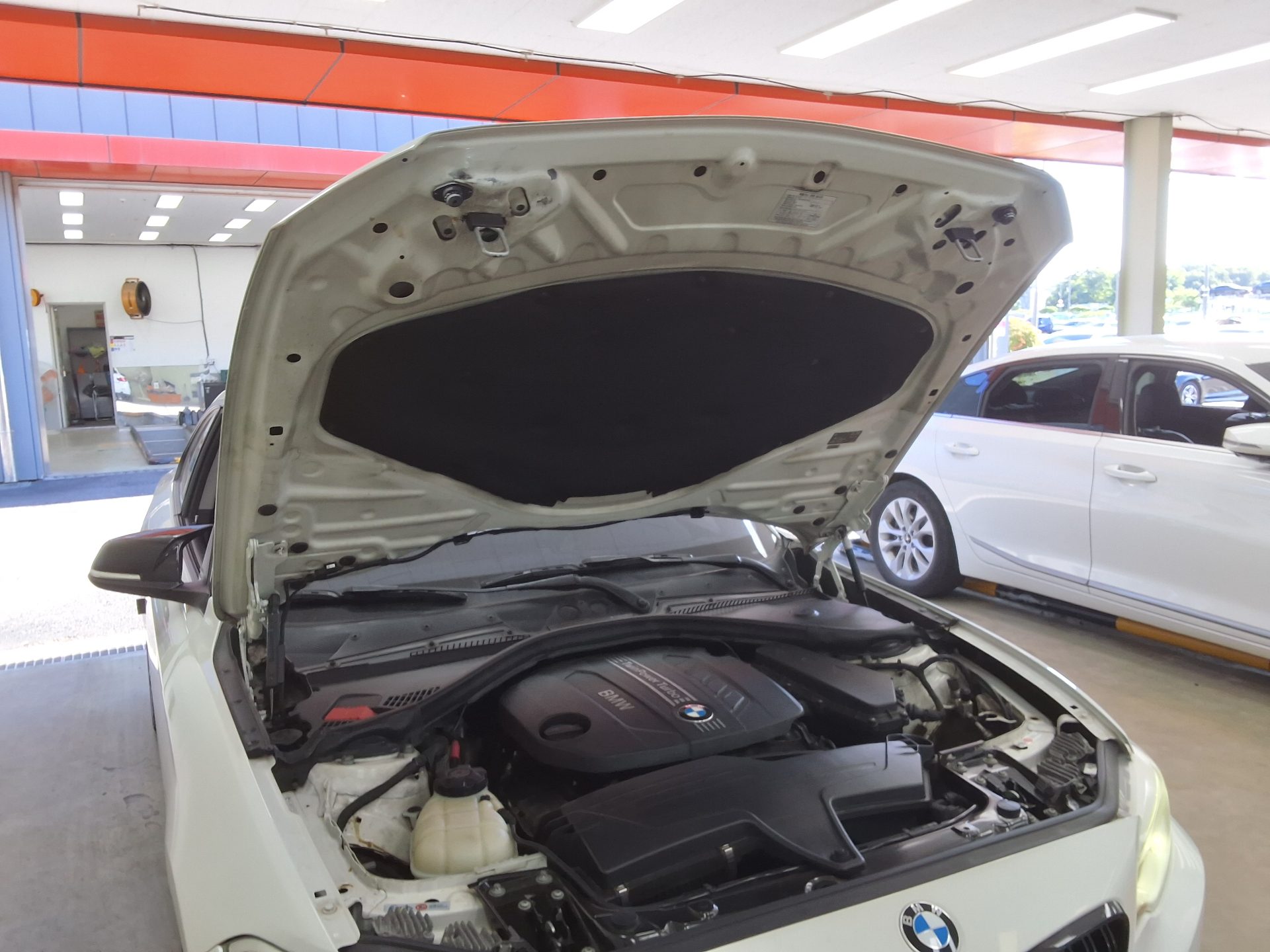BMW 2 SERIES (1ST GEN) COUPE 220d LAUNCH PACK 2014 - zdjęcie 14