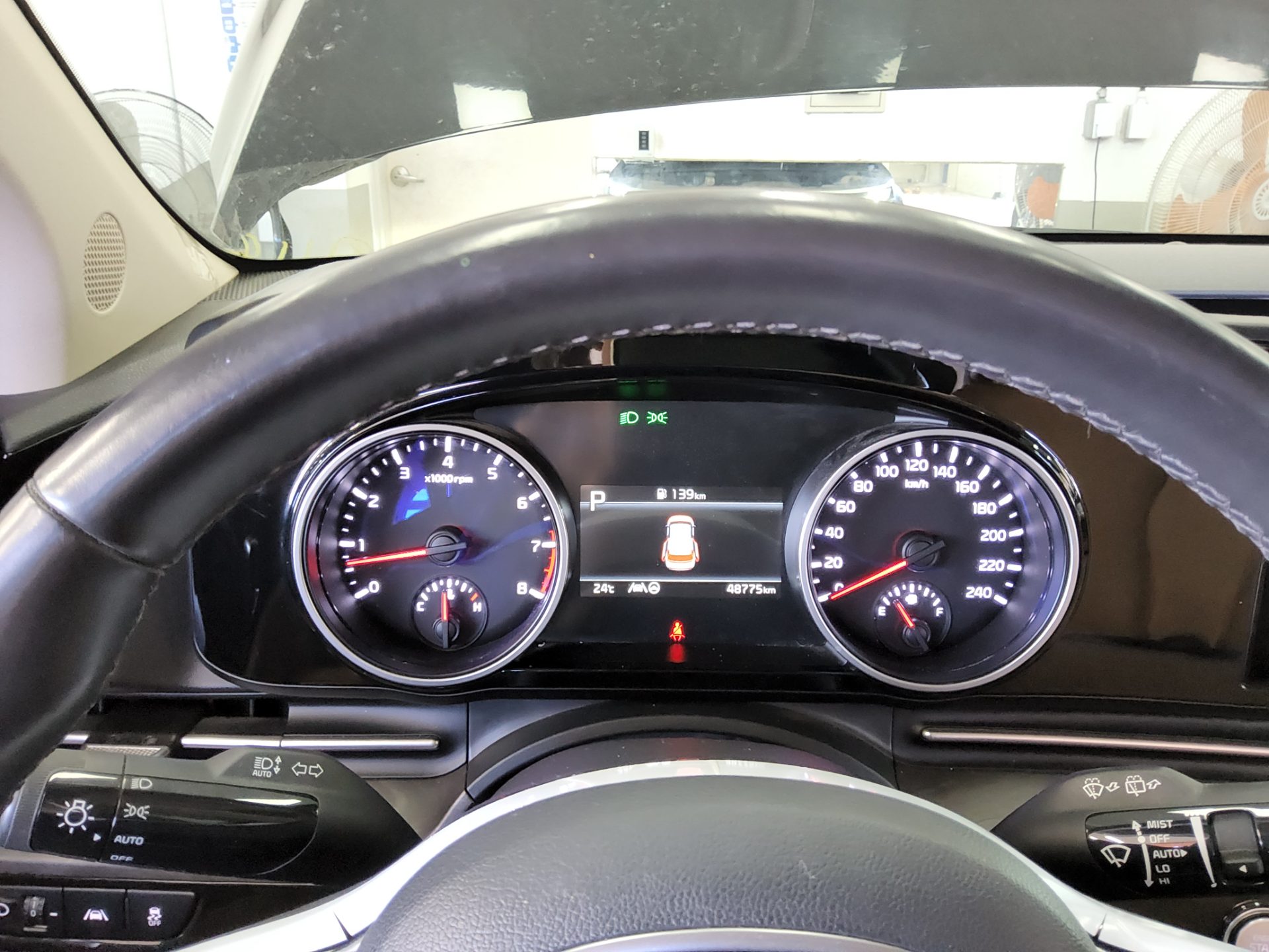 KIA NEW CARNIVAL (KA4) 9-SEATER GASOLINE PRESTIGE 2023 - zdjęcie 9