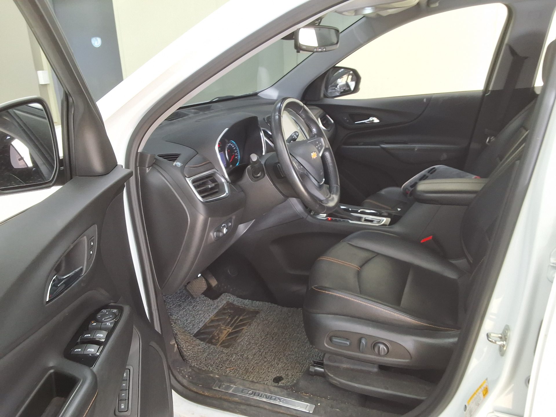 CHEVROLET (DAEWOO) THE NEXT EQUINOX 1.5 GASOLINE AWD LT 2022 - zdjęcie 11