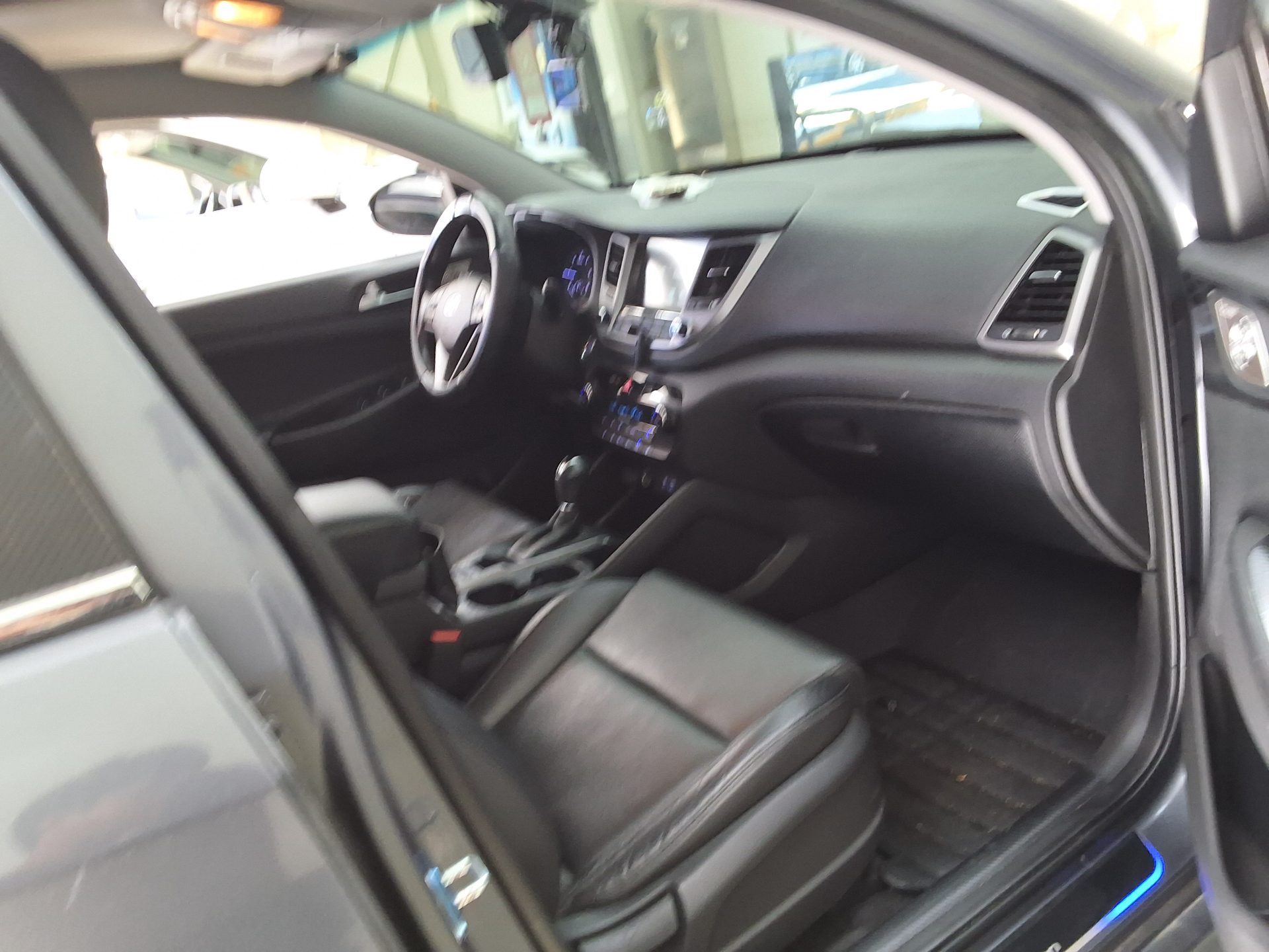 HYUNDAI ALL NEW TUCSON DIESEL R2.0 2WD MODERN 2017 - zdjęcie 15