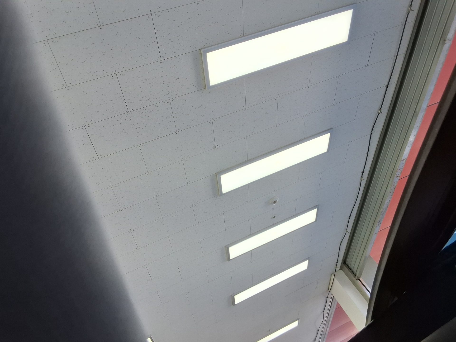 GENESIS G80 2.2 D LUXURY 2018 - zdjęcie 20