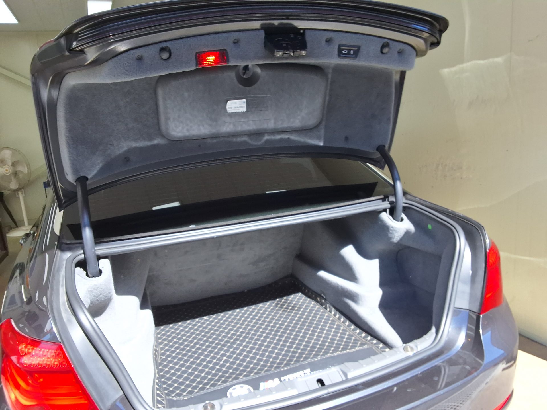 BMW 7 SERIES (5TH GEN) 740Li 2014 - zdjęcie 16