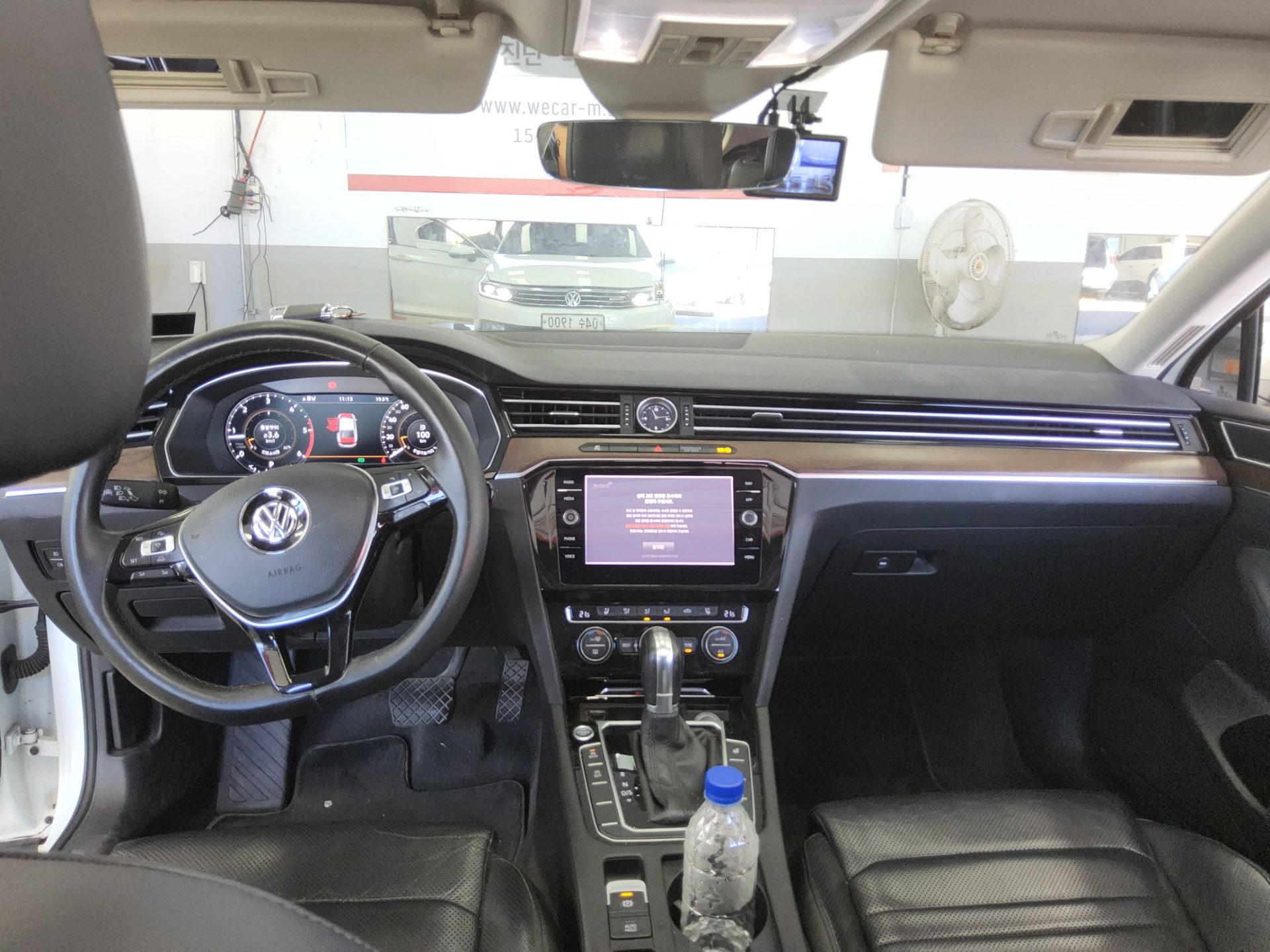 VOLKSWAGEN PASSAT GT (8TH GEN) 2.0 TDI 4MOTION PRESTIGE 2018 - zdjęcie 11
