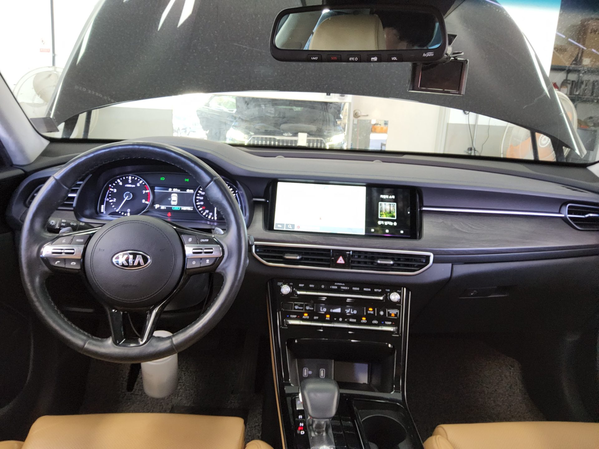KIA K7 PREMIER 3.0 GDi SIGNATURE 2020 - zdjęcie 11