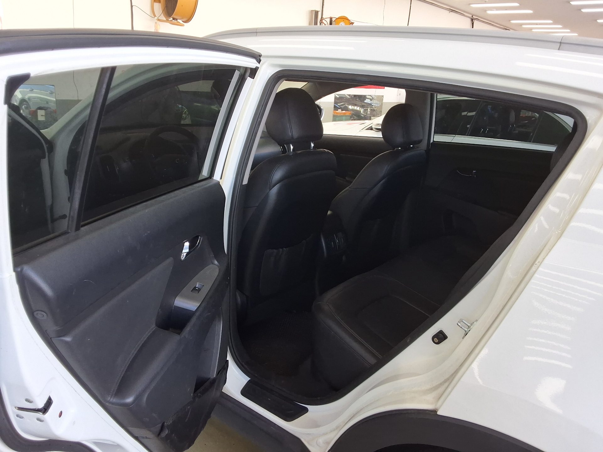 KIA THE NEW SPORTAGE R DIESEL R2.0 2WD TRENDY 2014 - zdjęcie 12