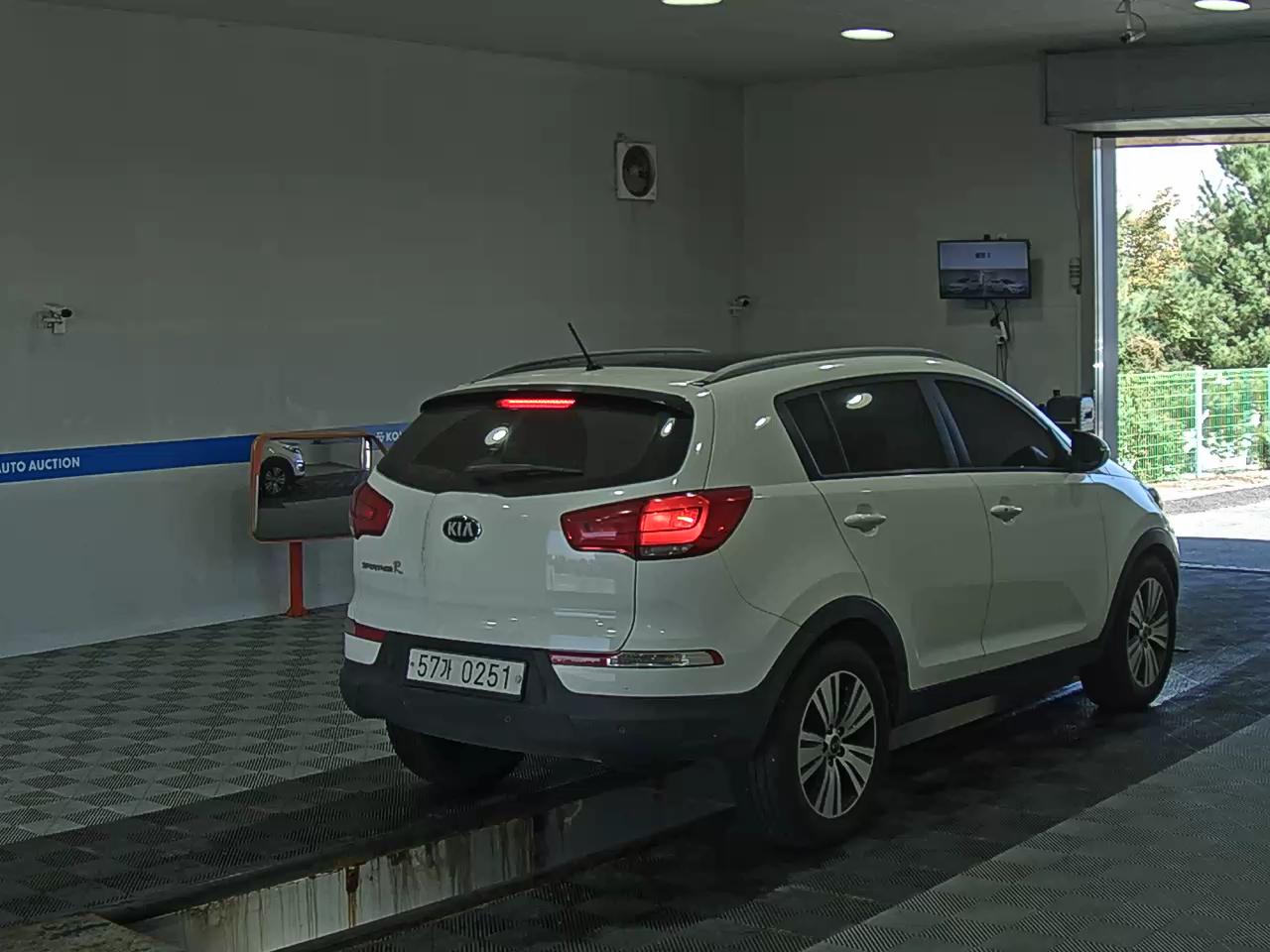 KIA THE NEW SPORTAGE R DIESEL R2.0 2WD TRENDY 2014 - zdjęcie 5
