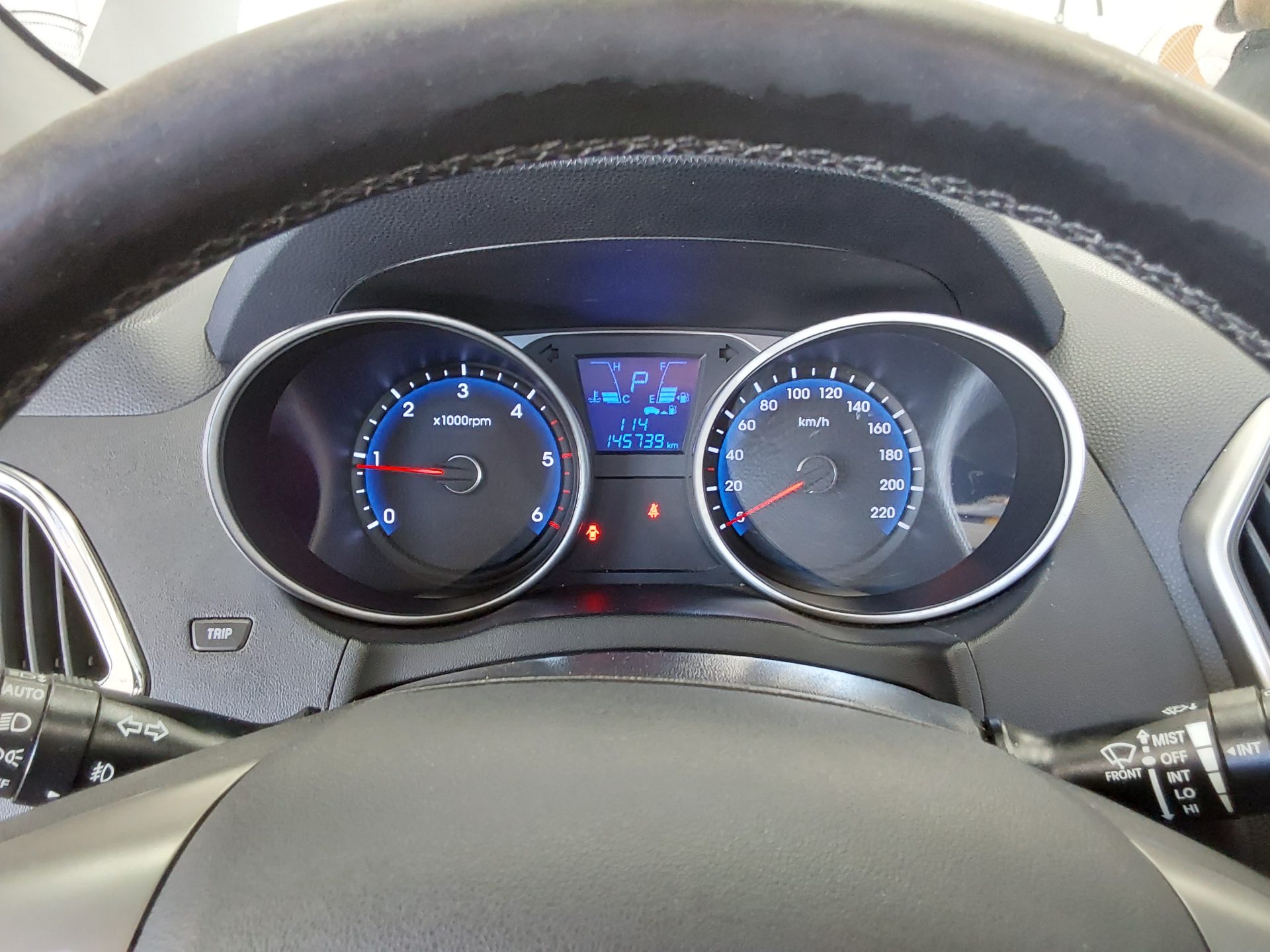 HYUNDAI TUCSON ix DIESEL R20 2WD LX20 PREMIER 2010 - zdjęcie 9