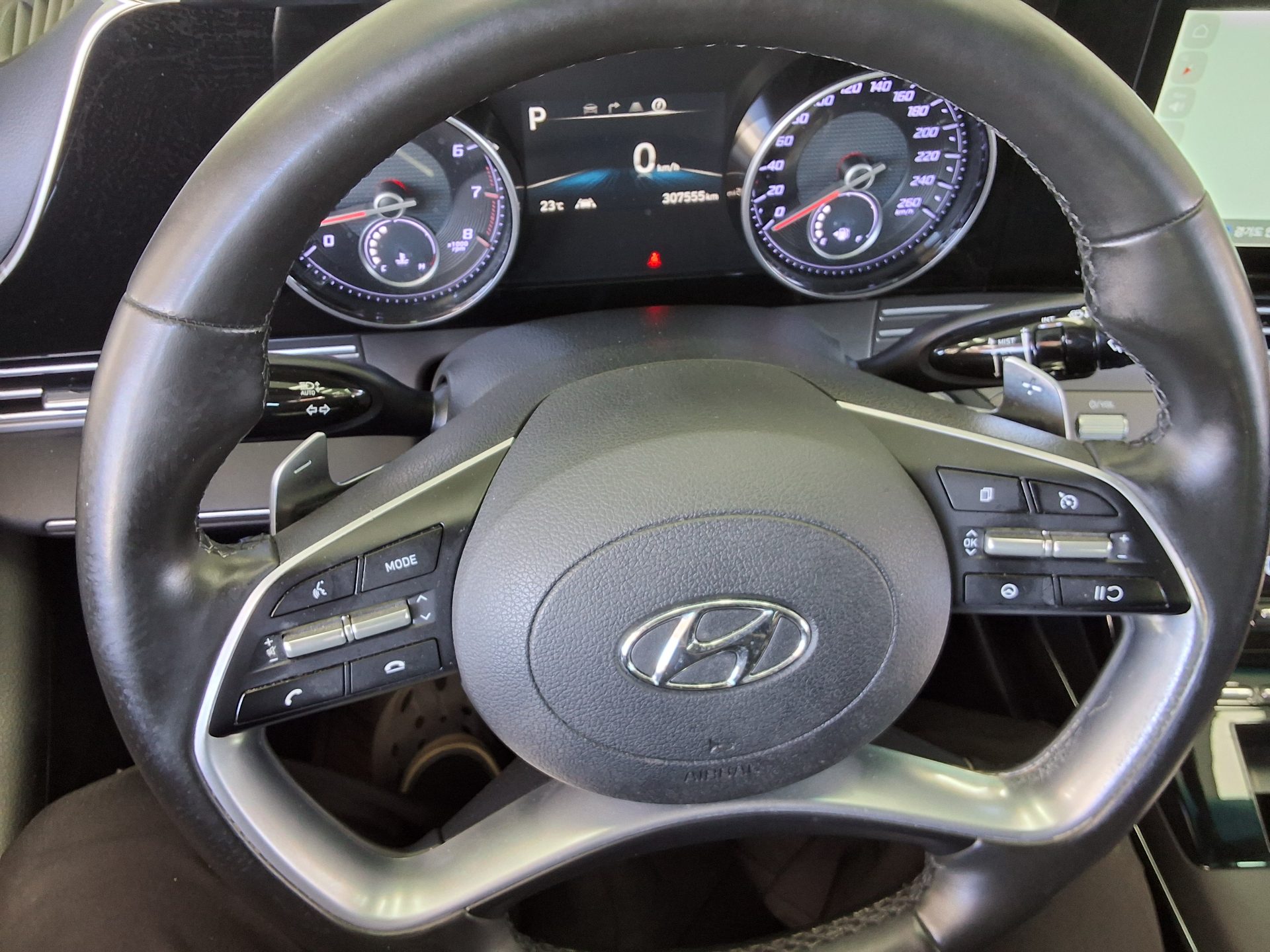 HYUNDAI THE NEW GRANDEUR IG LPi 3.0 BUSINESS DELUXE TYPE 2022 - zdjęcie 17