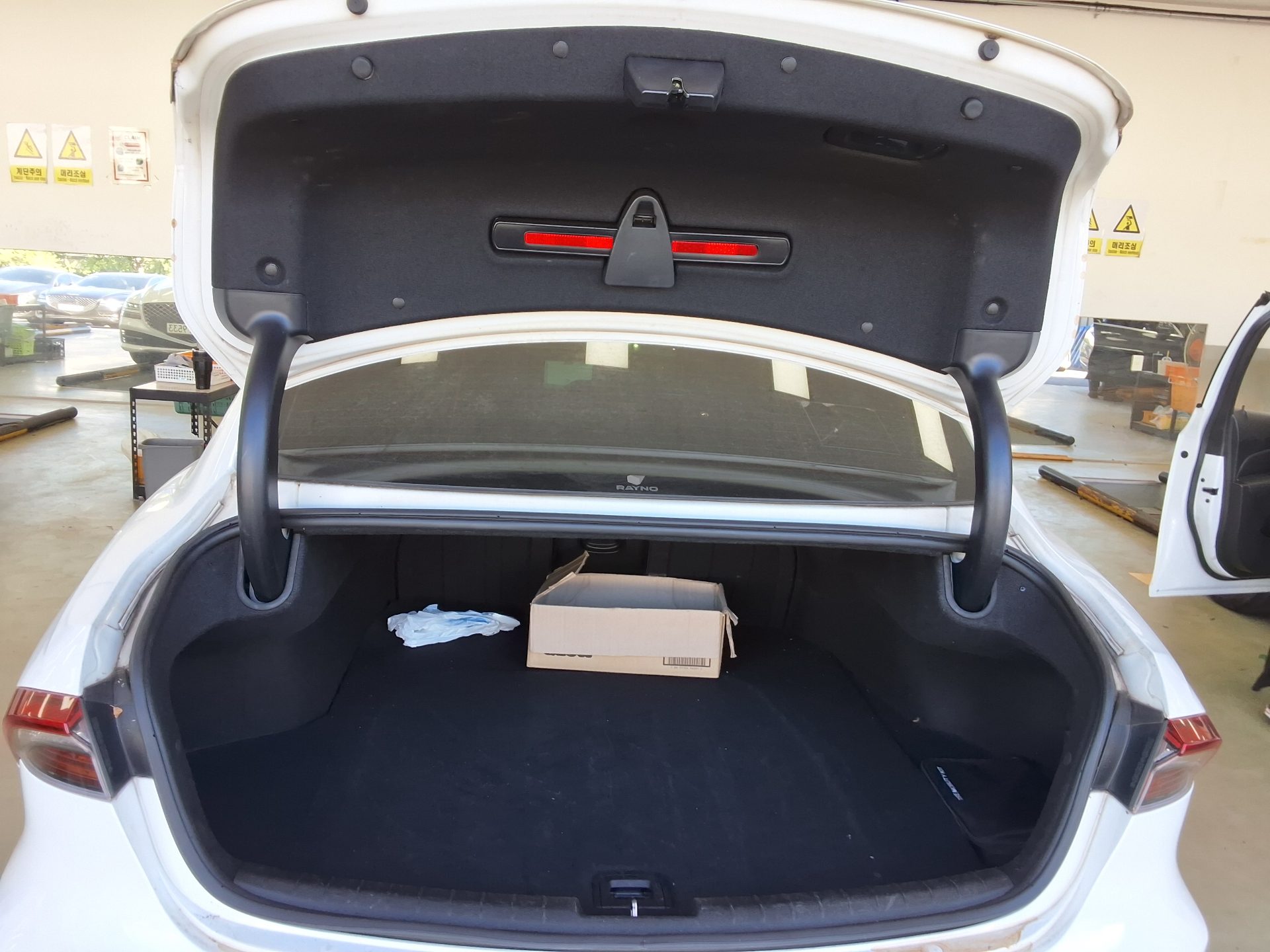HYUNDAI THE NEW GRANDEUR IG LPi 3.0 BUSINESS DELUXE TYPE 2022 - zdjęcie 15