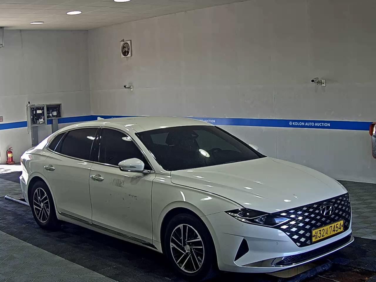 HYUNDAI THE NEW GRANDEUR IG LPi 3.0 BUSINESS DELUXE TYPE 2022 - zdjęcie 3
