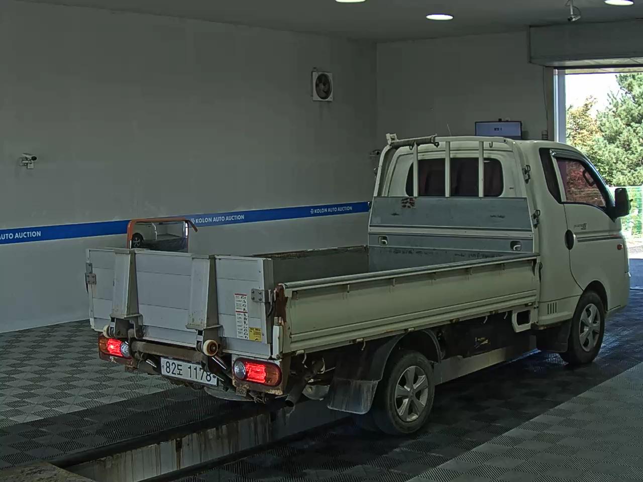 HYUNDAI PORTER II CRDi SUPER CAB EXTRA LONG WHEELBASE HIGH SUPER 2016 - zdjęcie 5