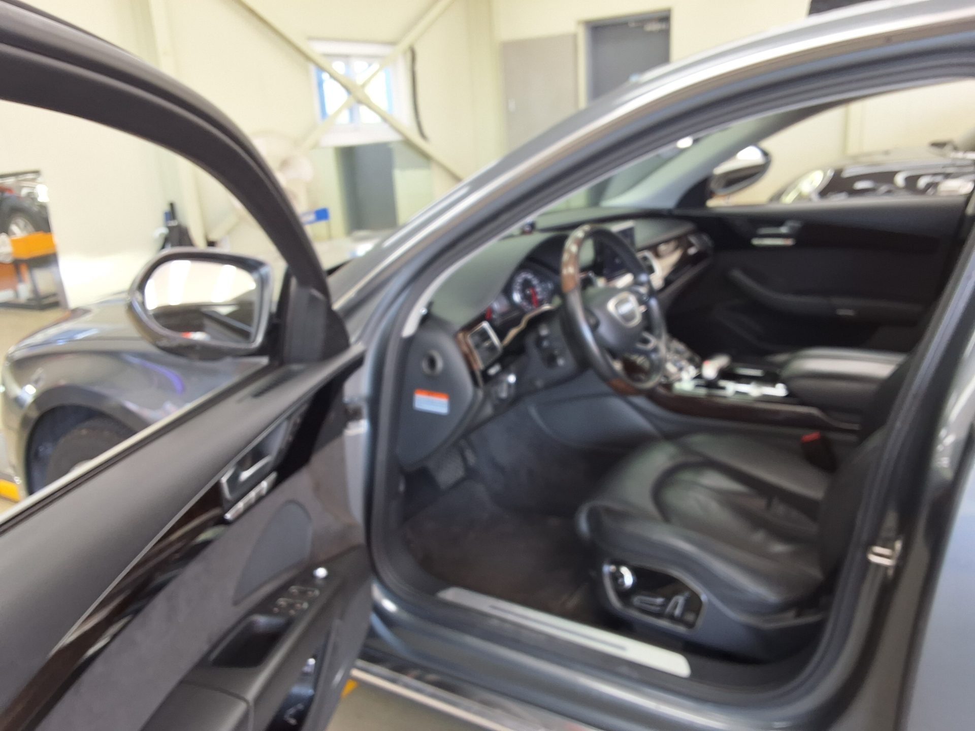 AUDI A8 (3RD GEN) 50 TDI QUATTRO LWB 2015 - zdjęcie 11