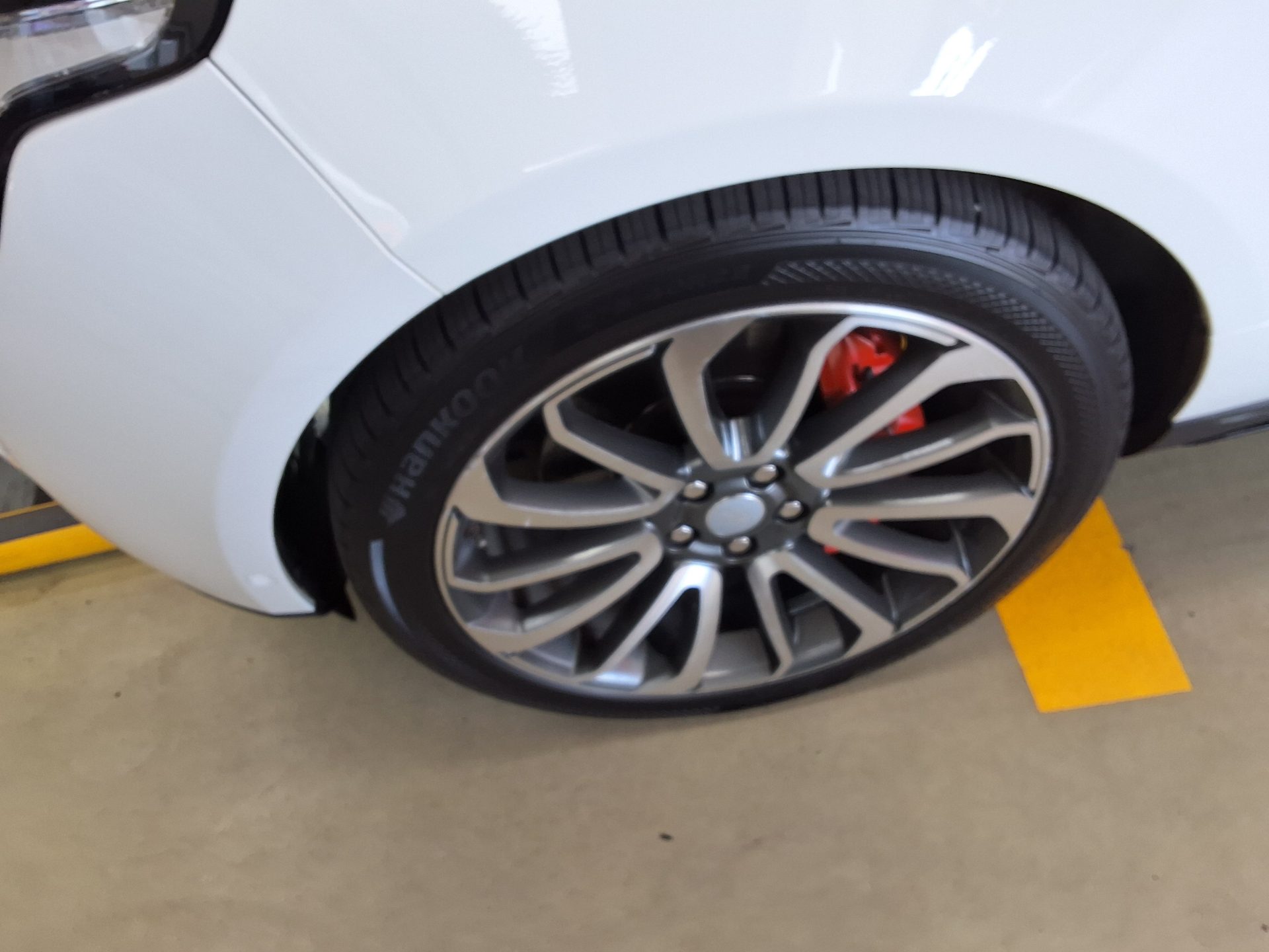 LAND ROVER RANGE ROVER (4TH GEN) 5.0 V8 SC LWB AB 2014 - zdjęcie 19