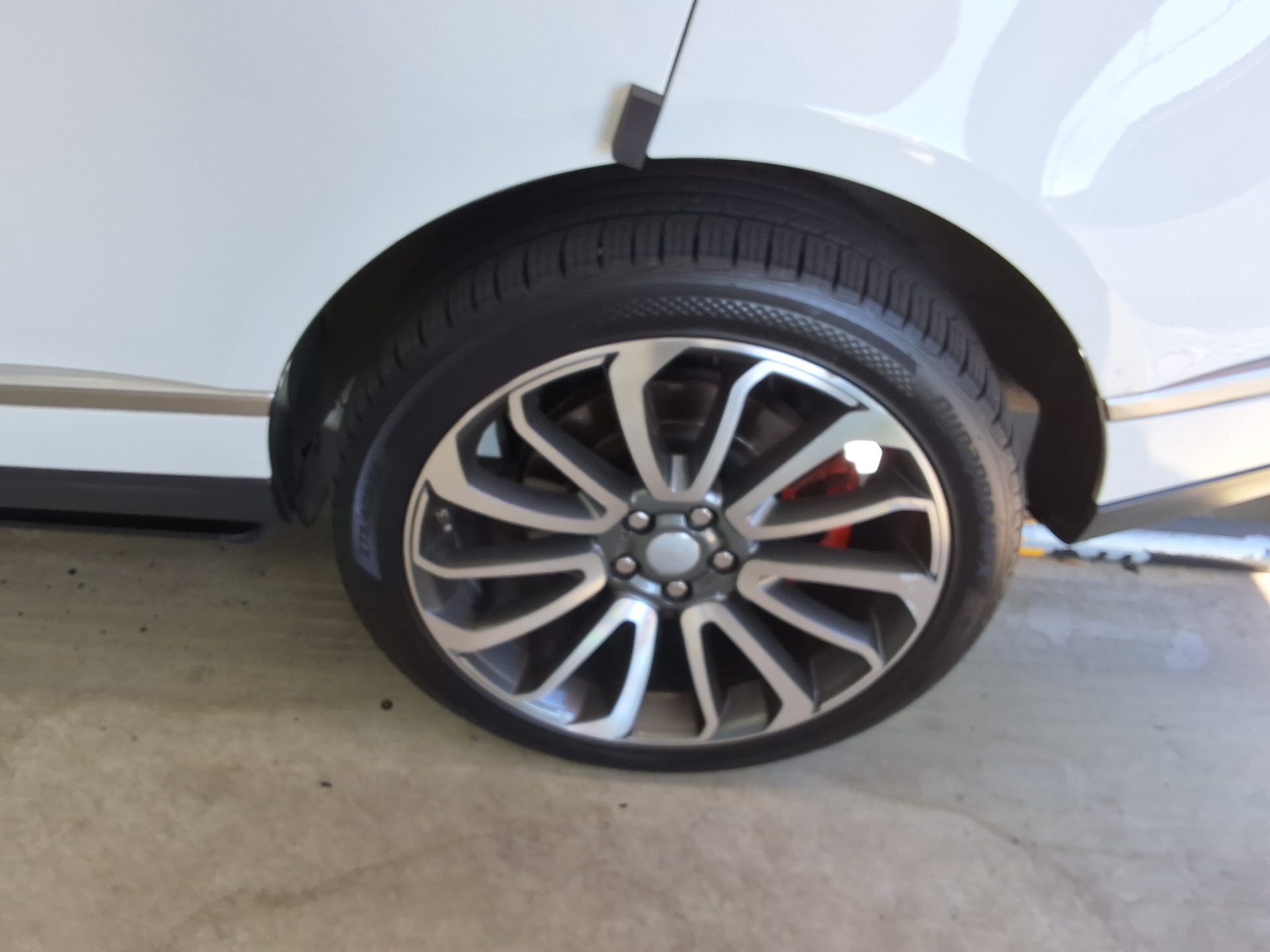 LAND ROVER RANGE ROVER (4TH GEN) 5.0 V8 SC LWB AB 2014 - zdjęcie 20