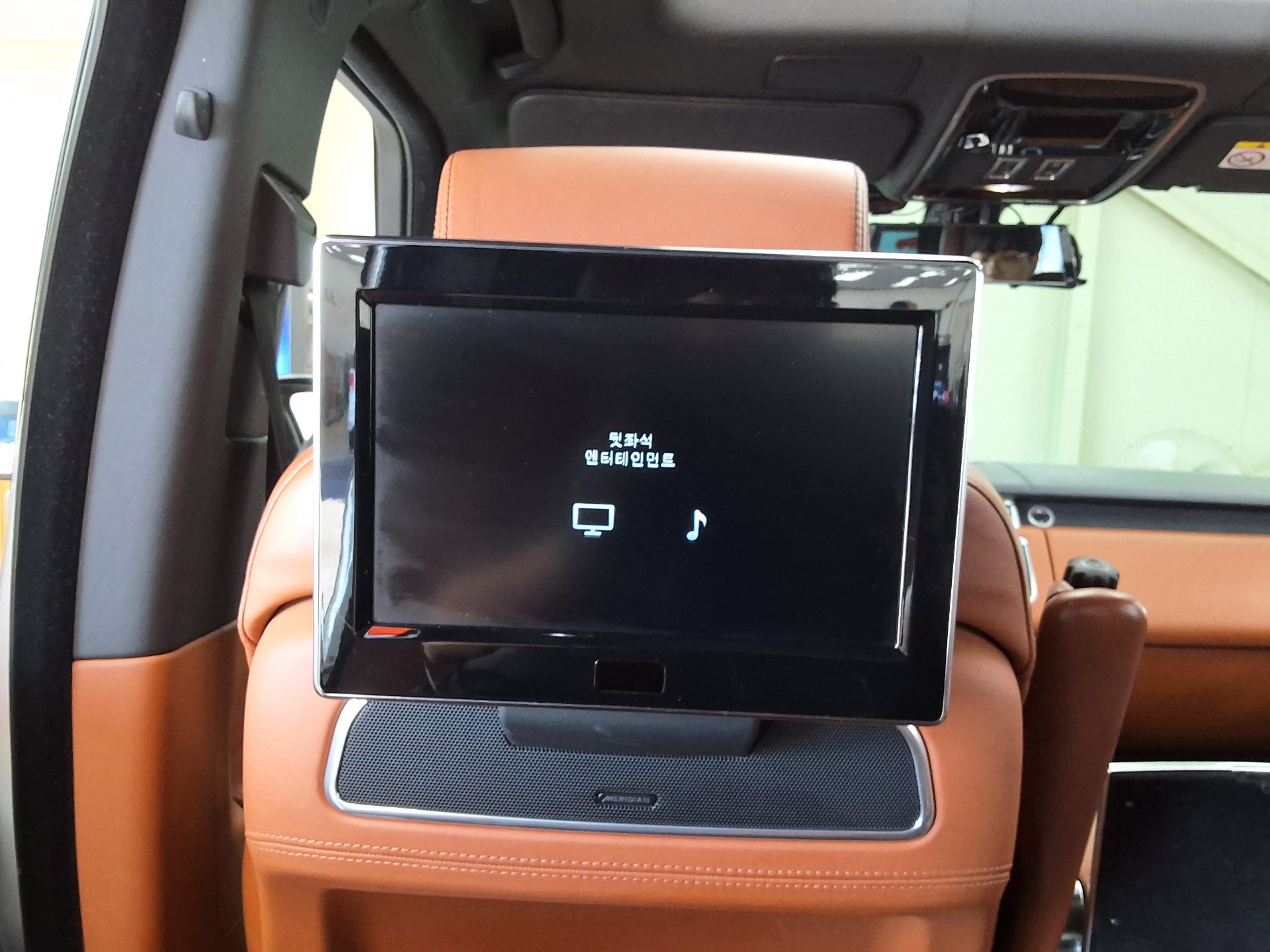 LAND ROVER RANGE ROVER (4TH GEN) 5.0 V8 SC LWB AB 2014 - zdjęcie 27