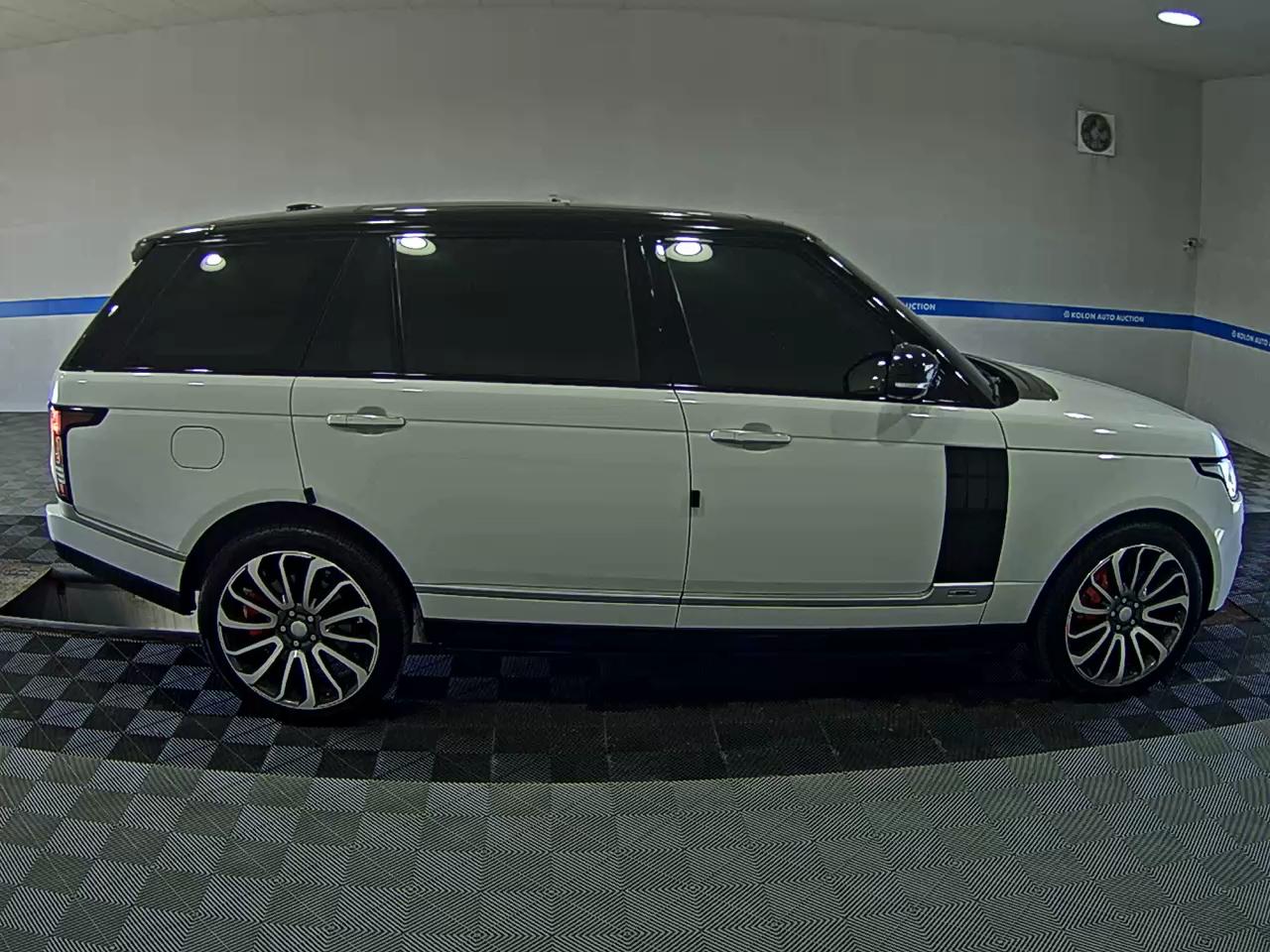 LAND ROVER RANGE ROVER (4TH GEN) 5.0 V8 SC LWB AB 2014 - zdjęcie 4